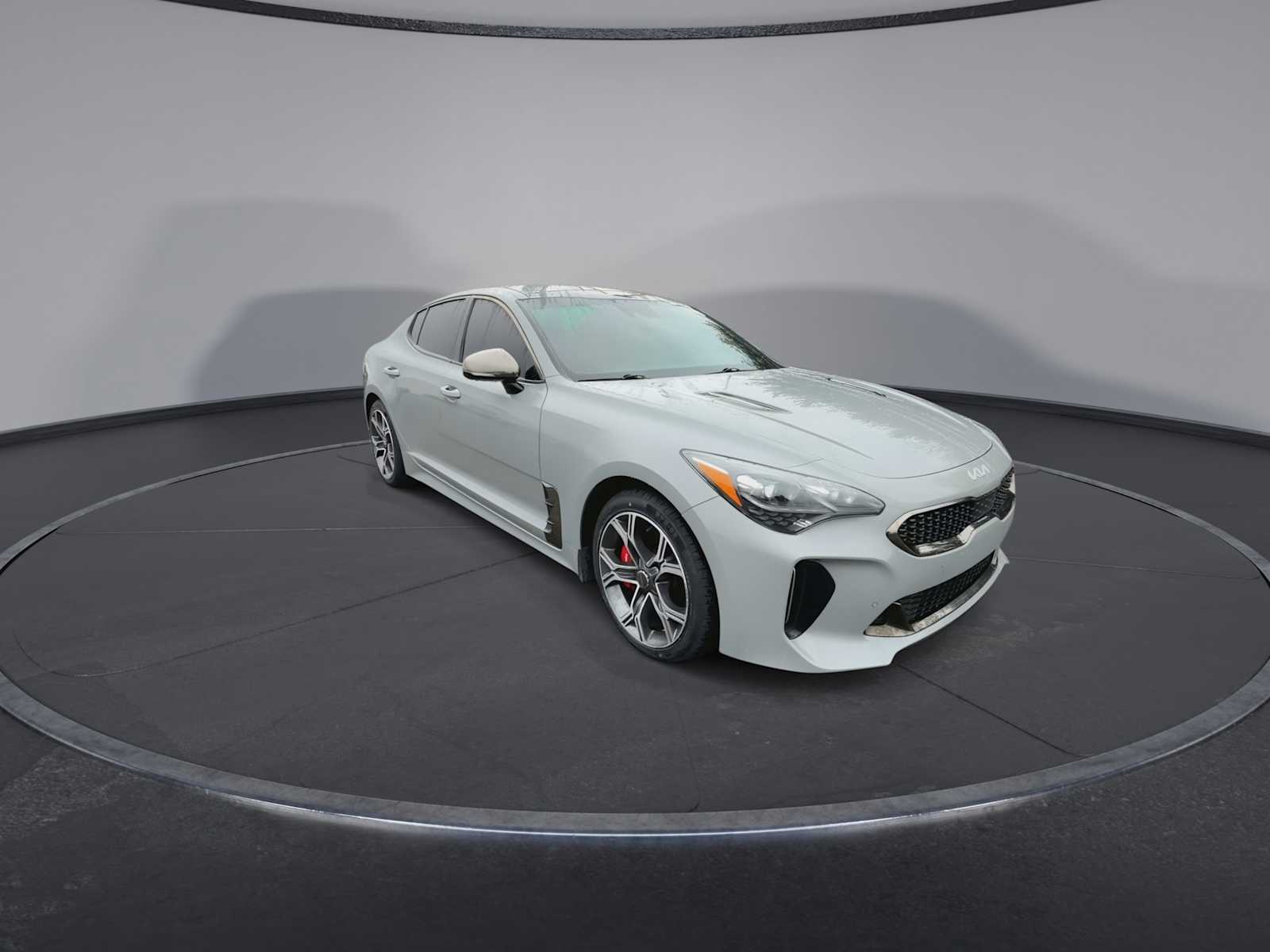 Thumbnail: 2018 Kia Stinger - 2
