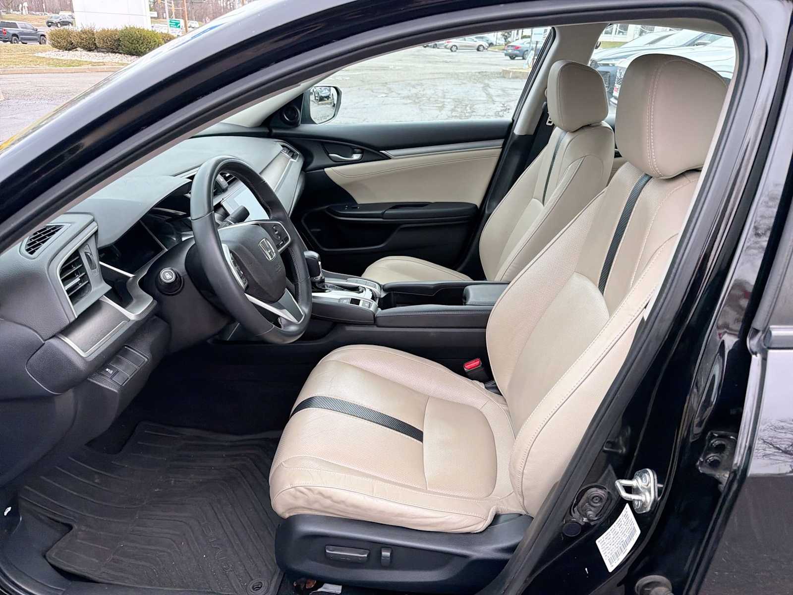 Thumbnail: 2017 Honda Civic - 11