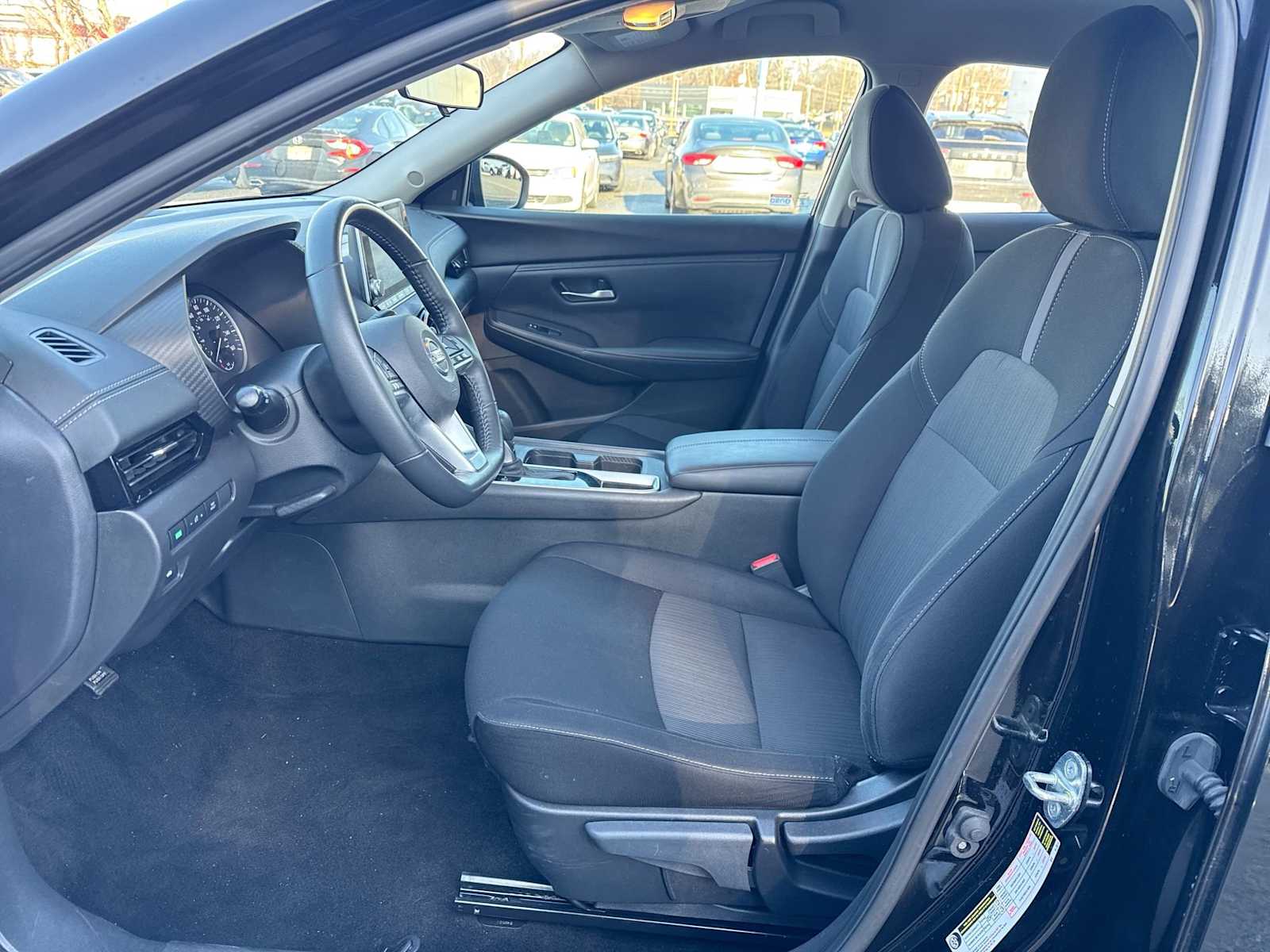 Thumbnail: 2023 Nissan Sentra - 11