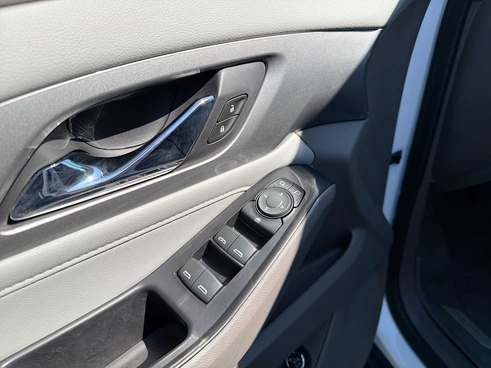 Thumbnail: 2019 Chevrolet Traverse - 22
