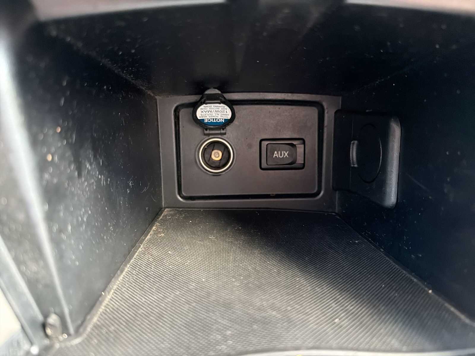 Thumbnail: 2011 Toyota Camry - 26