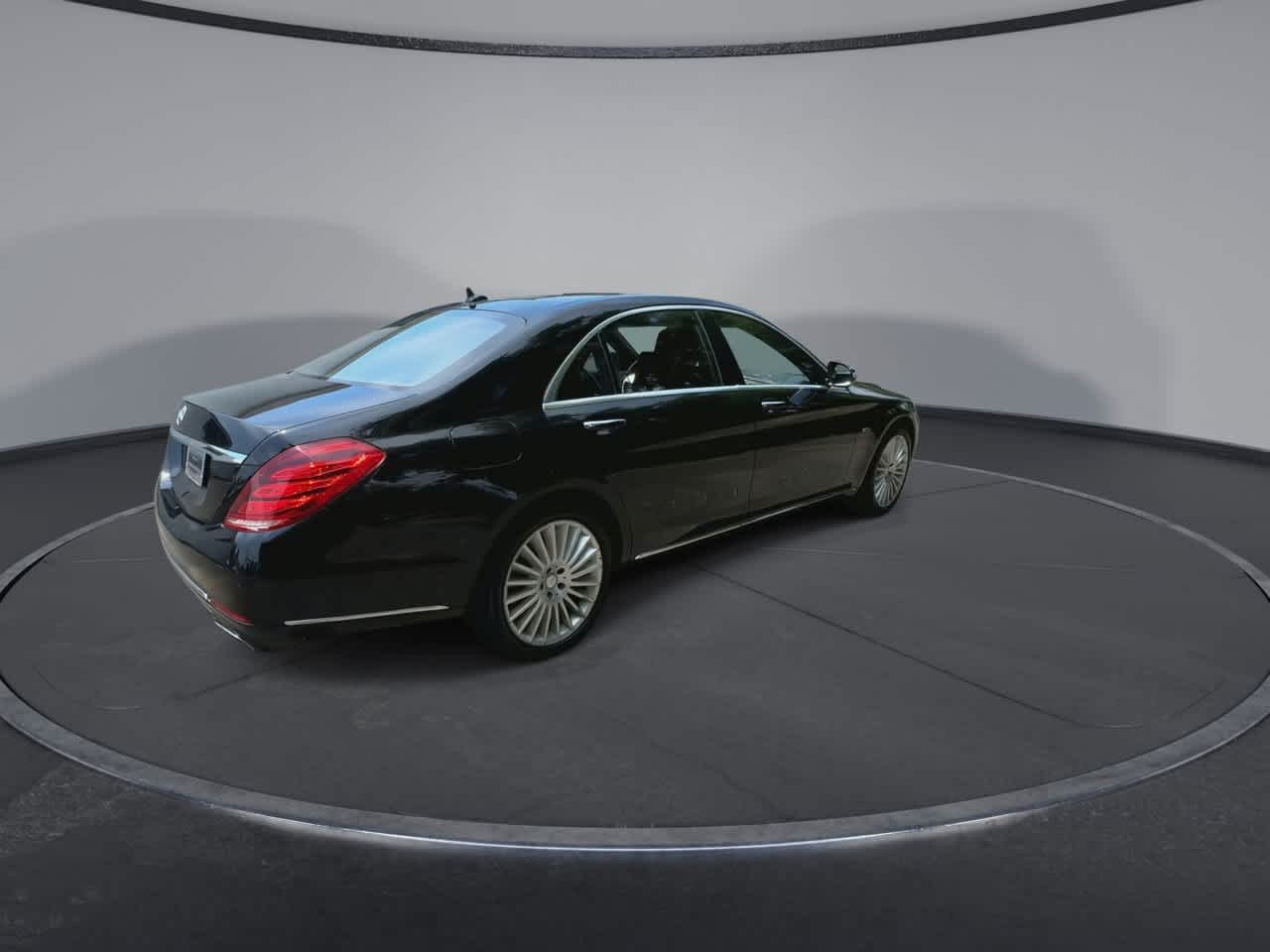 Thumbnail: 2015 Mercedes-Benz S-Class - 8