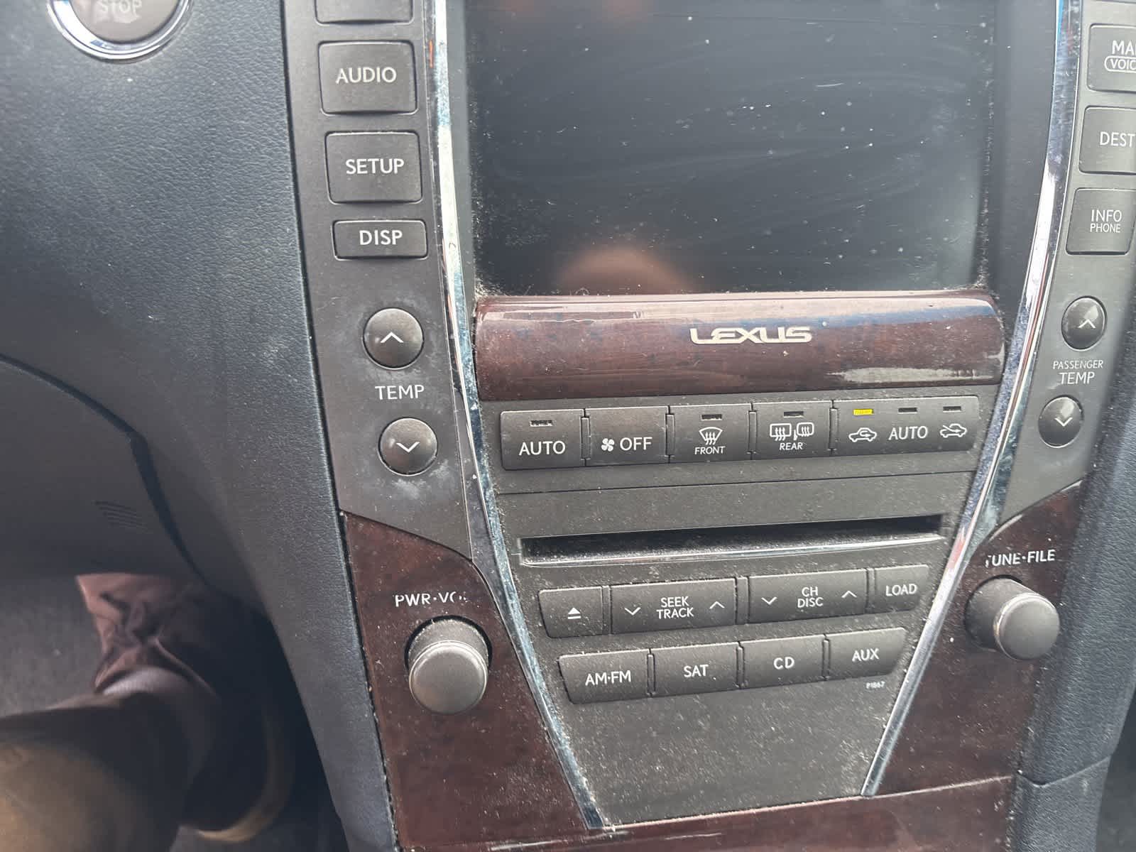 Thumbnail: 2011 Lexus ES - 14