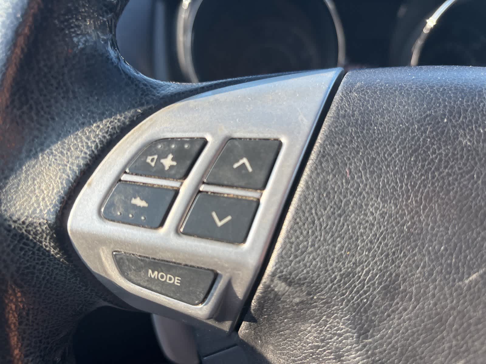 Thumbnail: 2013 Mitsubishi Outlander Sport - 11
