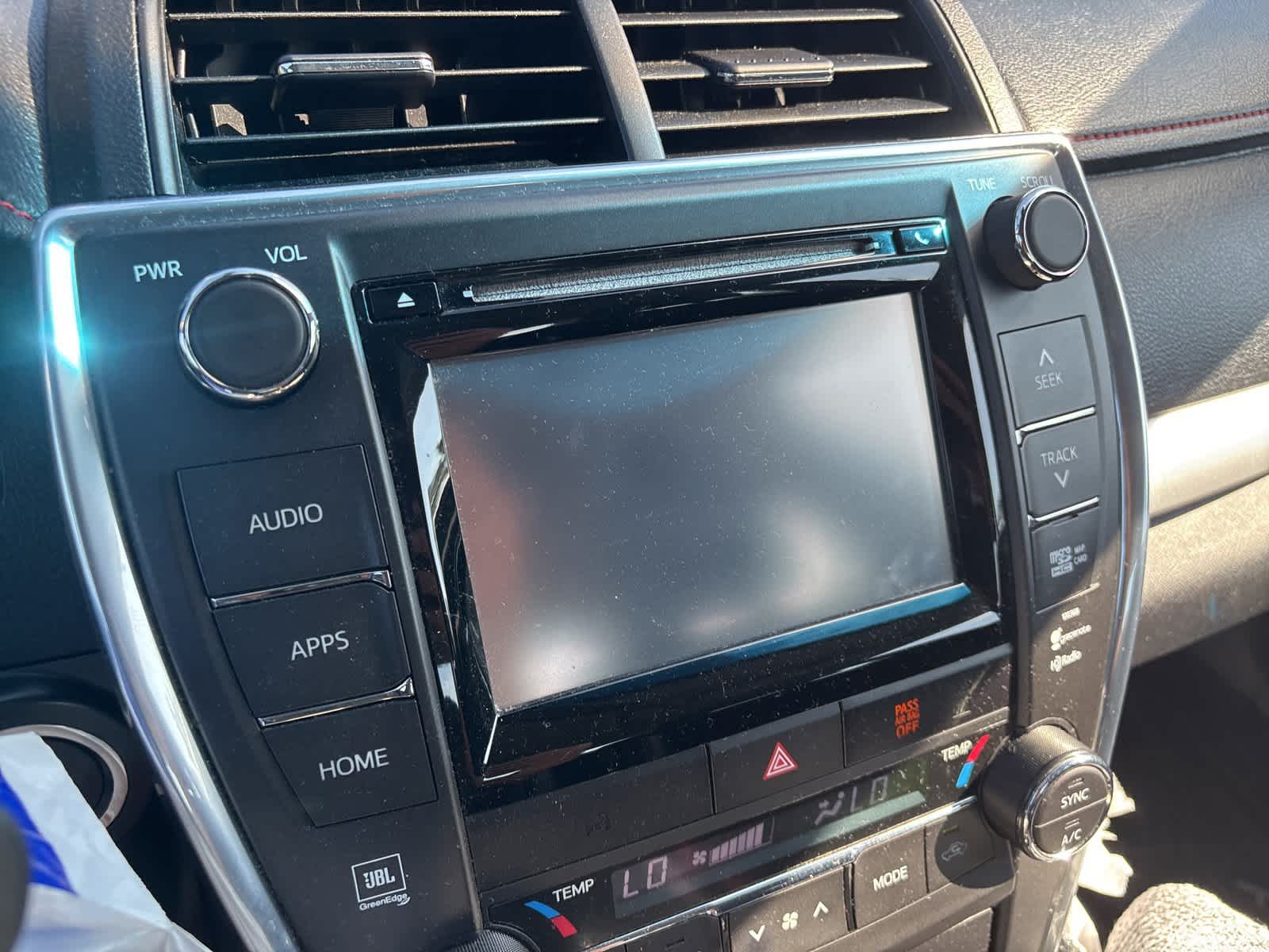 Thumbnail: 2015 Toyota Camry - 14