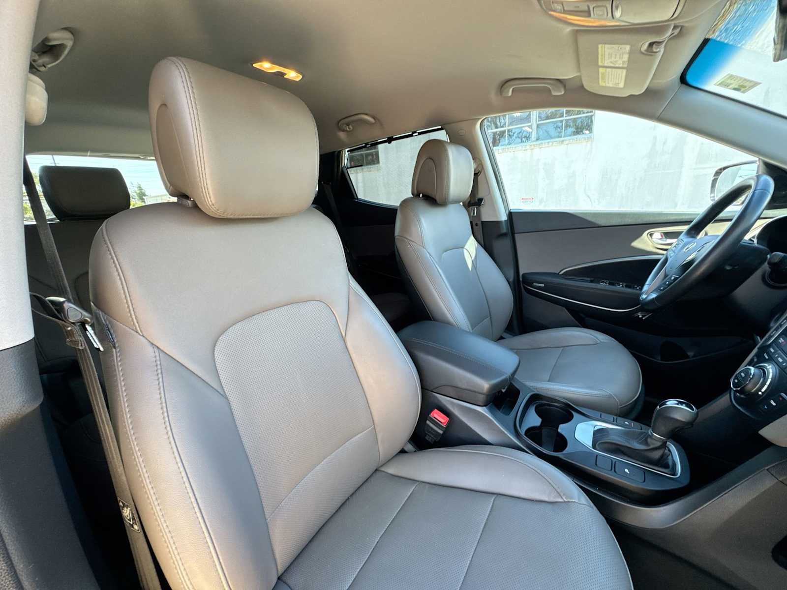 Thumbnail: 2017 Hyundai Santa Fe - 17