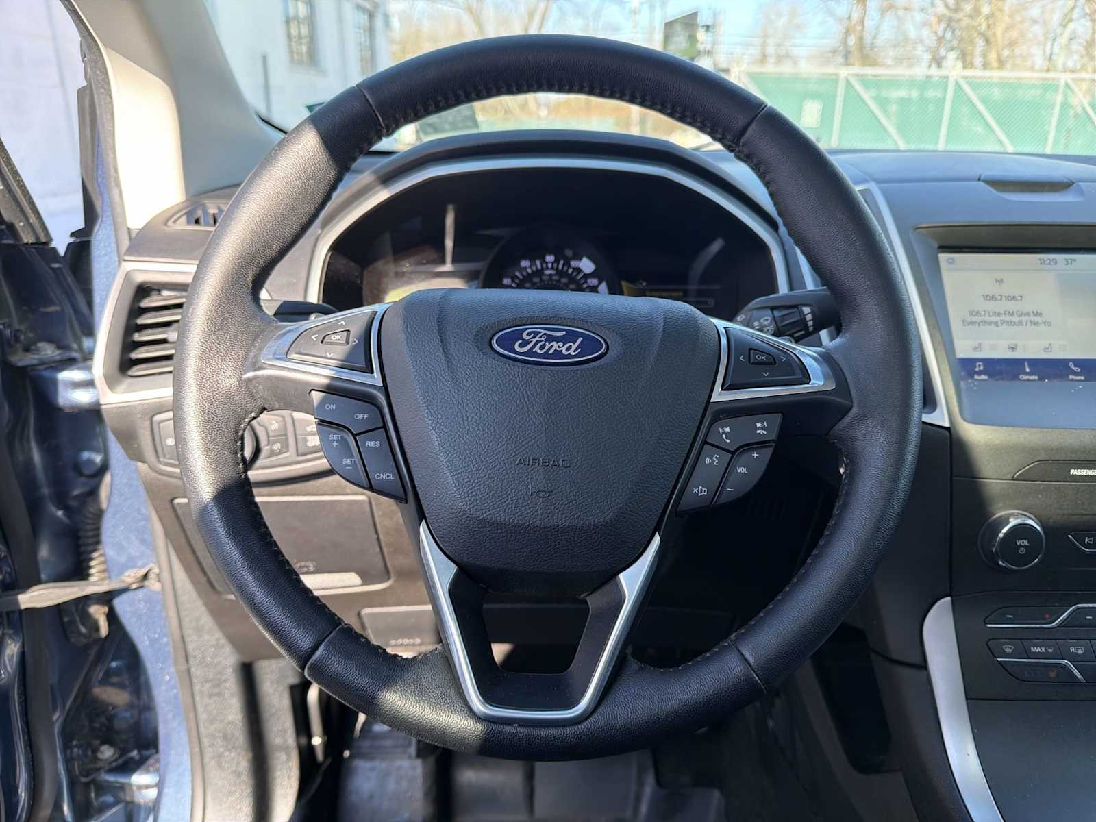 Thumbnail: 2019 Ford Edge - 24