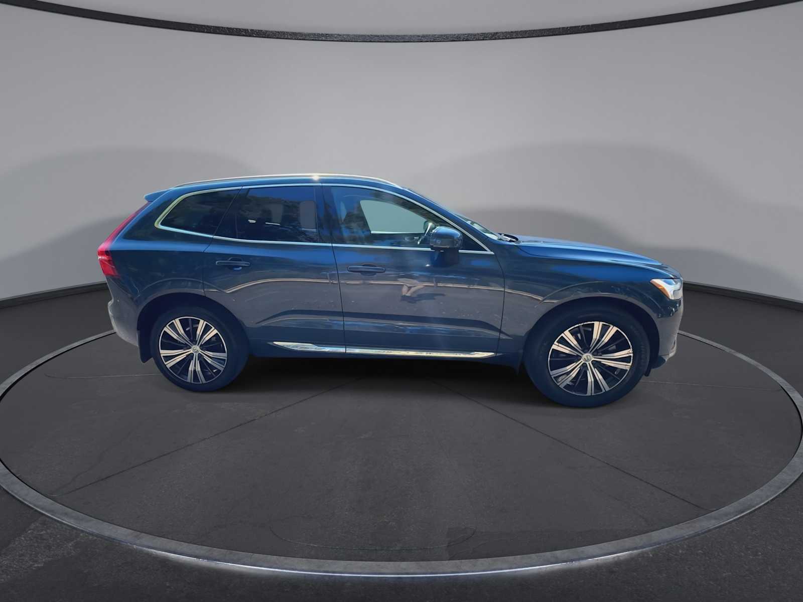 Thumbnail: 2022 Volvo XC60 - 9