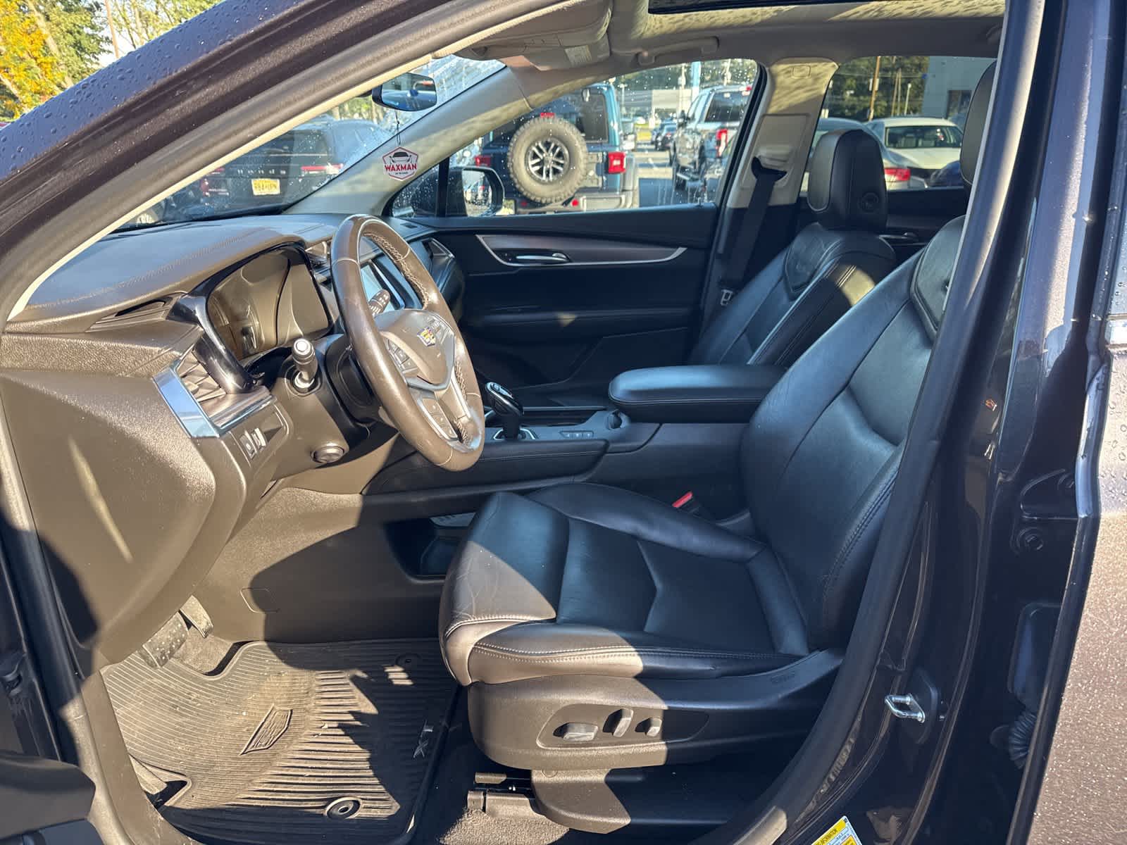 Thumbnail: 2018 Cadillac XT5 - 11