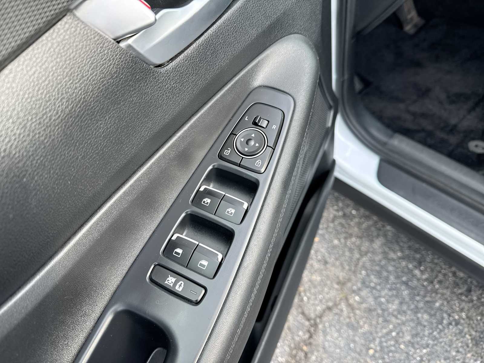 Thumbnail: 2020 Hyundai Santa Fe - 22