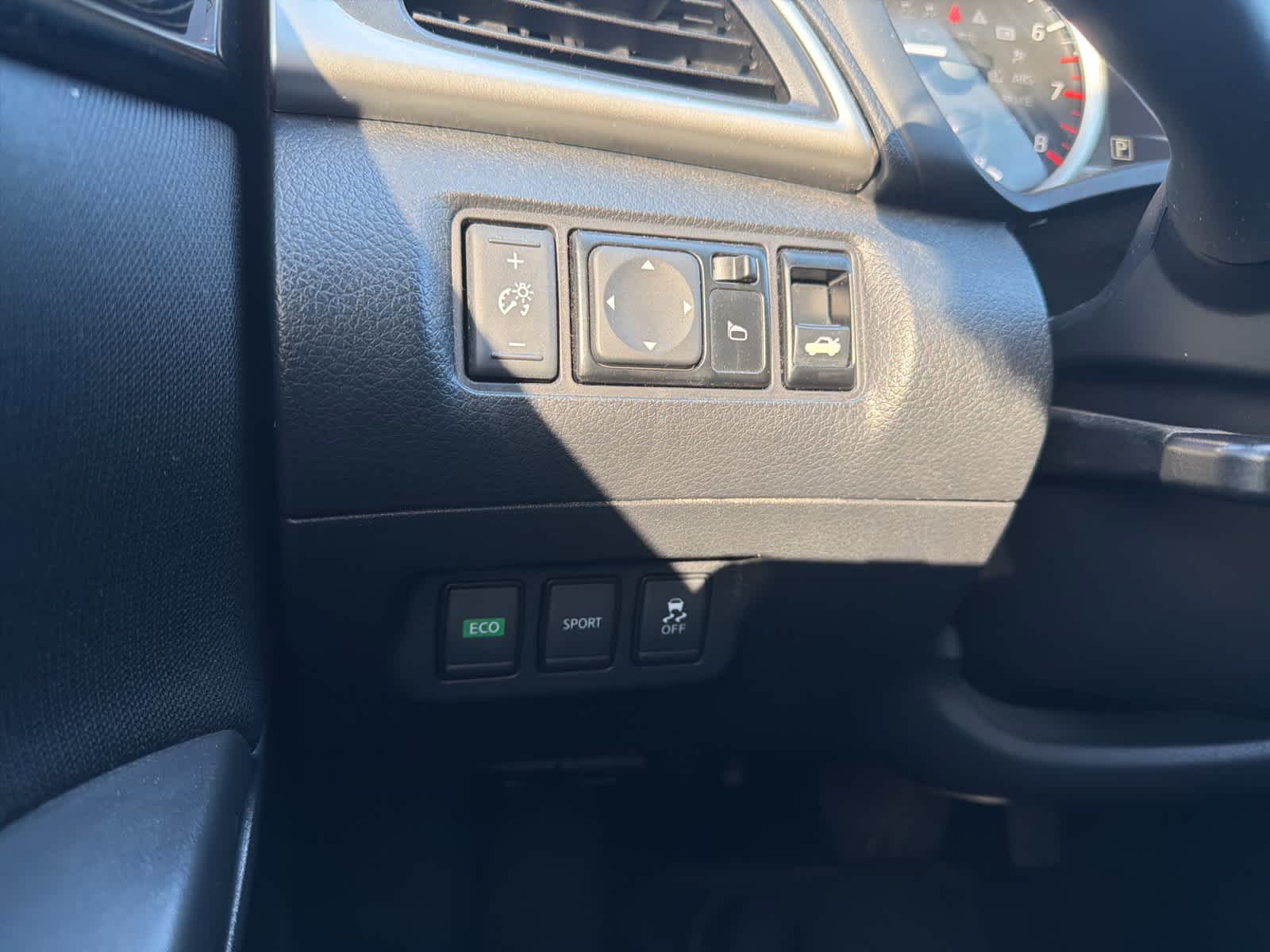 Thumbnail: 2018 Nissan Sentra - 19