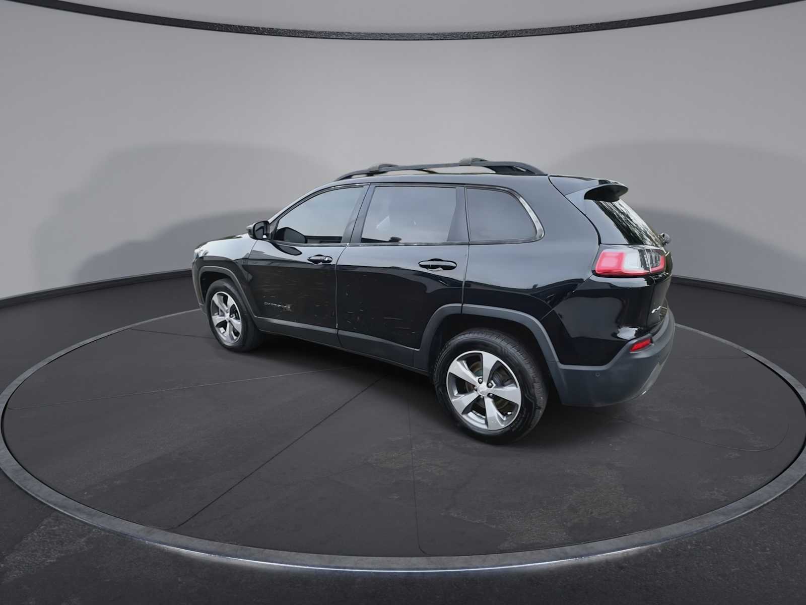 Thumbnail: 2019 Jeep Cherokee - 6