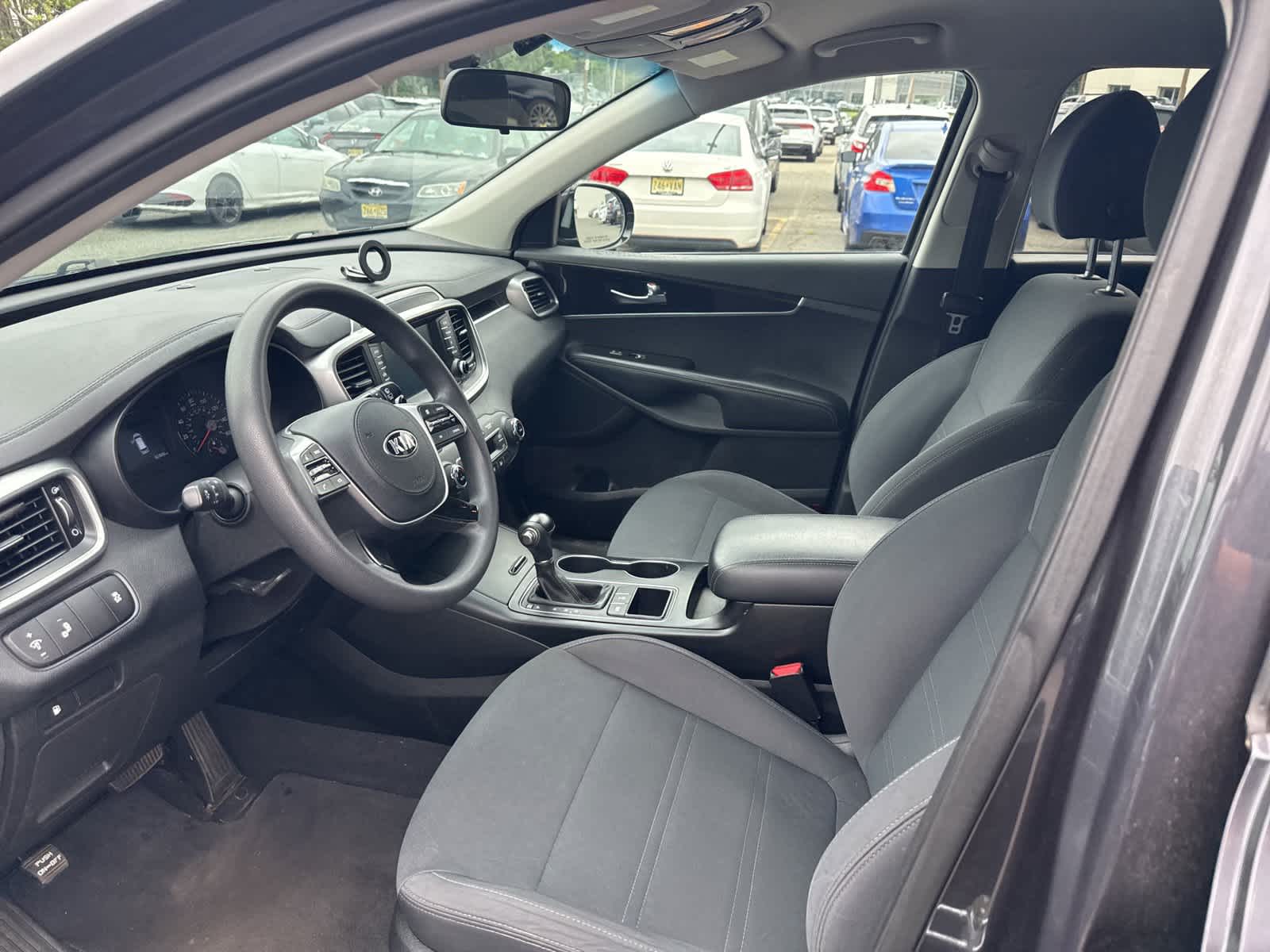 Thumbnail: 2019 Kia Sorento - 14