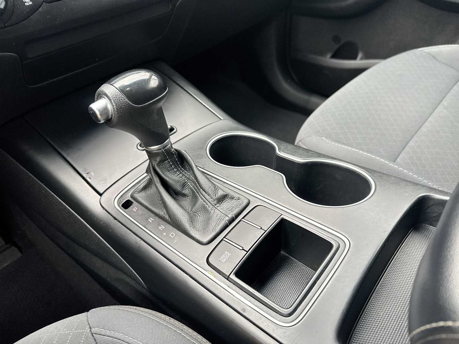 Thumbnail: 2017 Kia Sorento - 29