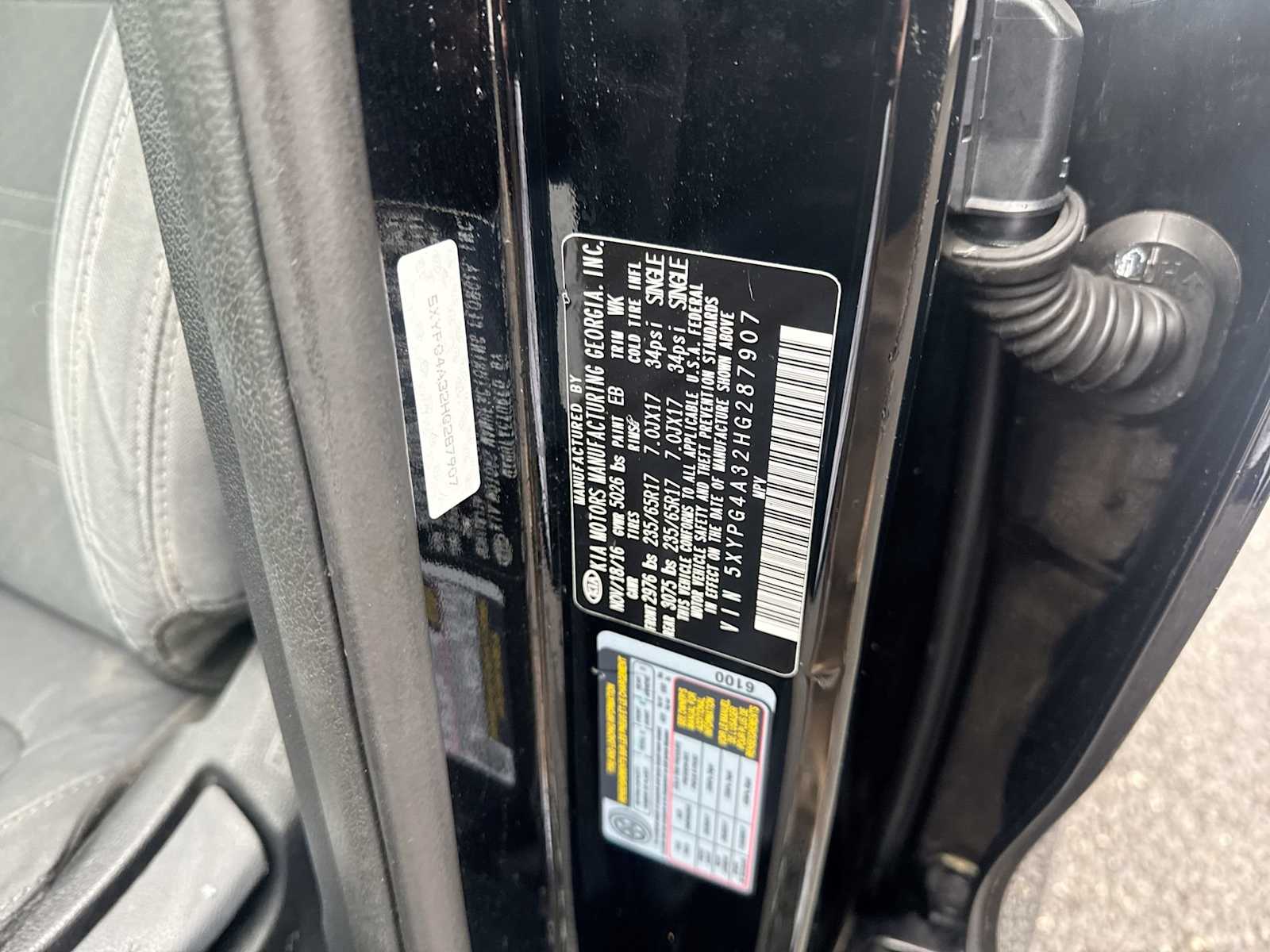 Thumbnail: 2017 Kia Sorento - 32