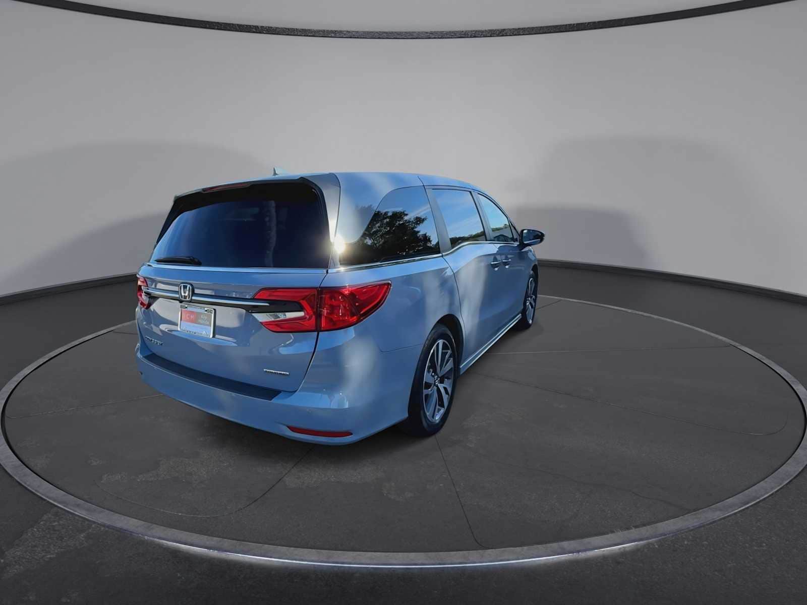 Thumbnail: 2023 Honda Odyssey - 8