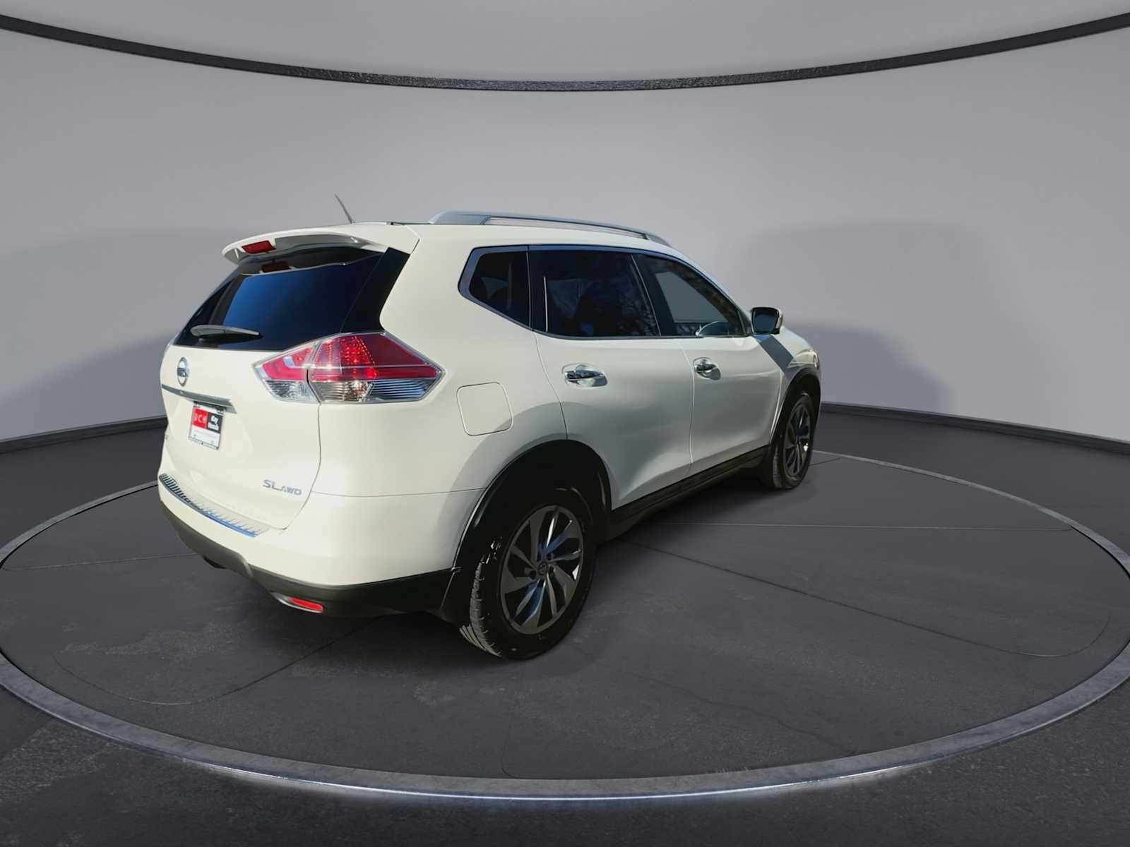 Thumbnail: 2016 Nissan Rogue - 8