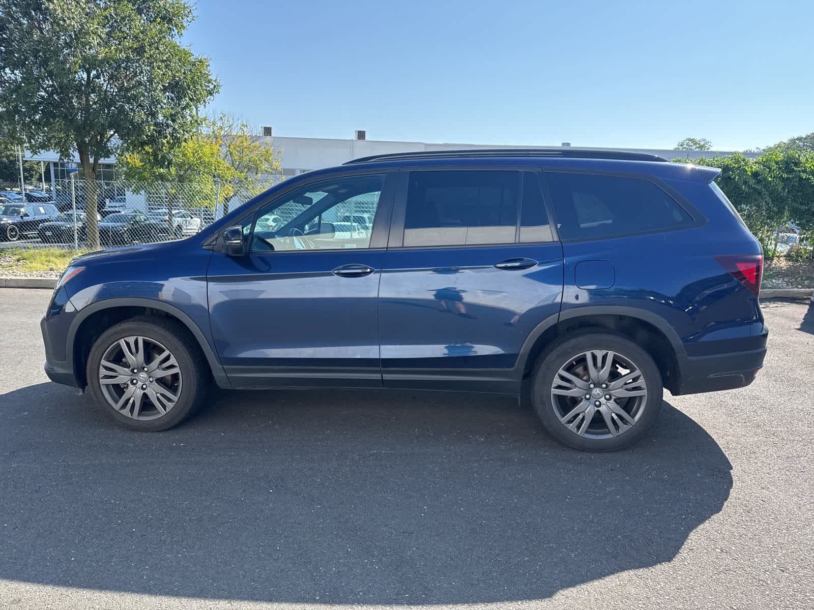 Thumbnail: 2022 Honda Pilot - 2