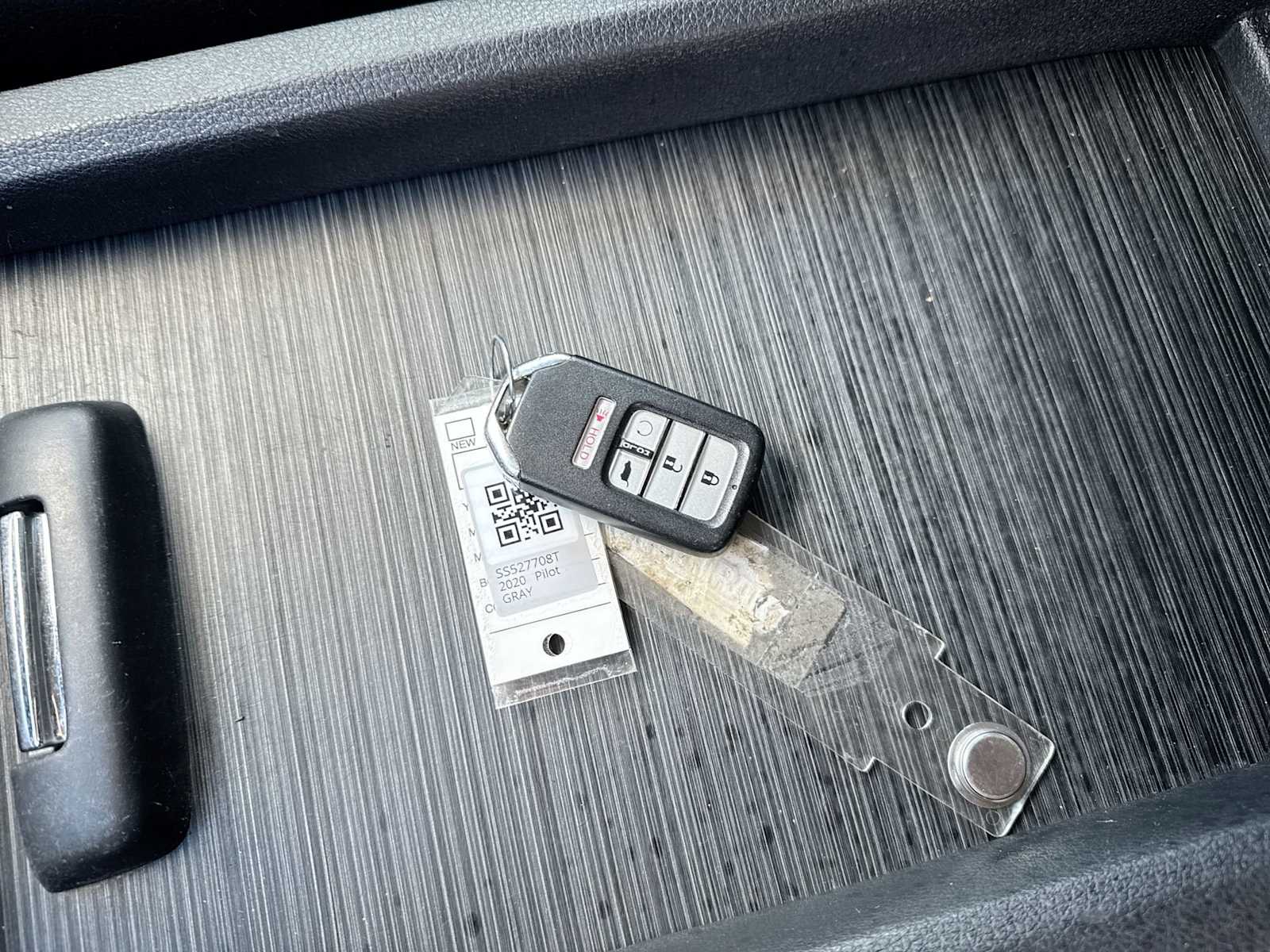 Thumbnail: 2020 Honda Pilot - 33