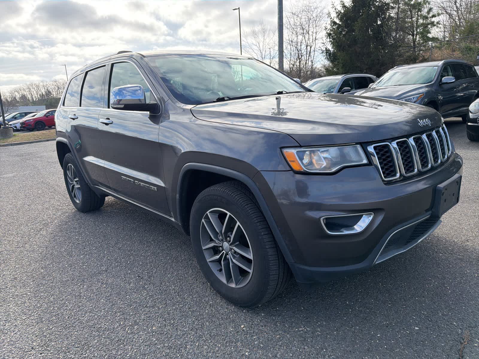 Thumbnail: 2017 Jeep Grand Cherokee - 7