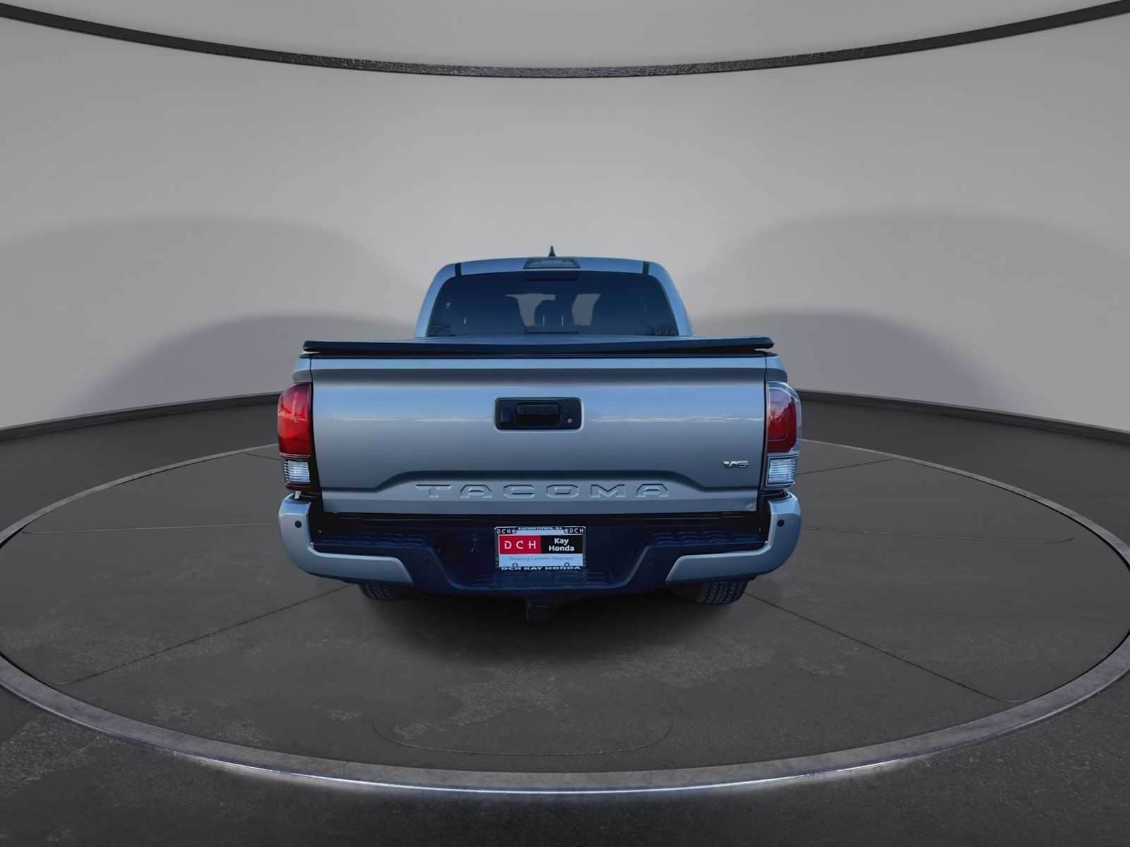 Thumbnail: 2020 Toyota Tacoma - 7