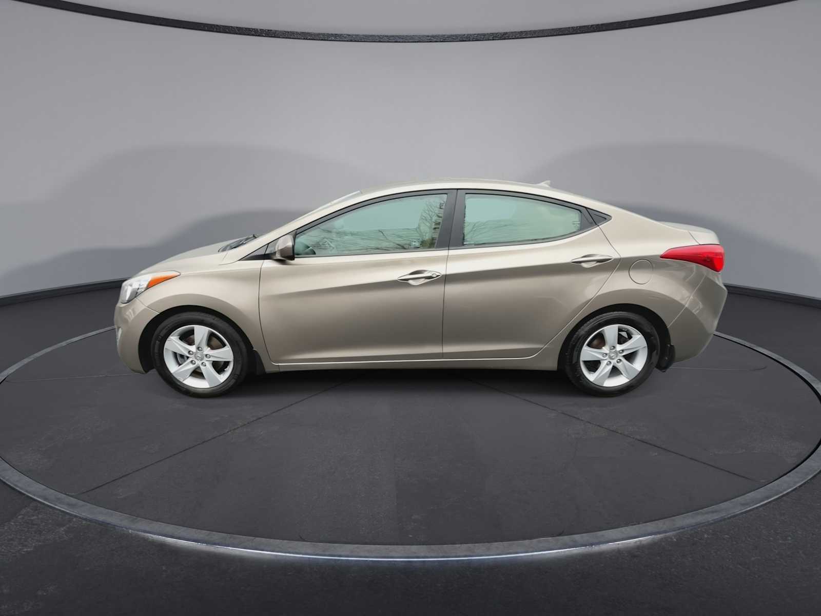 Thumbnail: 2013 Hyundai Elantra - 5