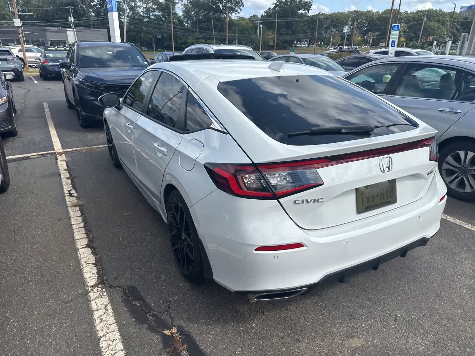 Thumbnail: 2023 Honda Civic - 3