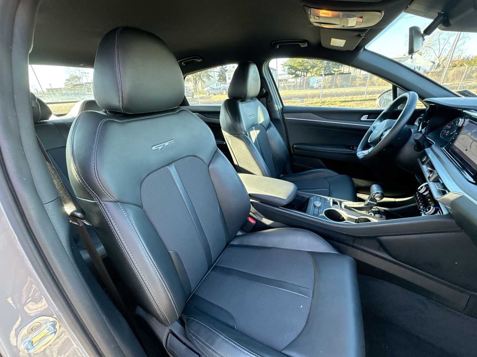 Thumbnail: 2022 Kia K5 - 17