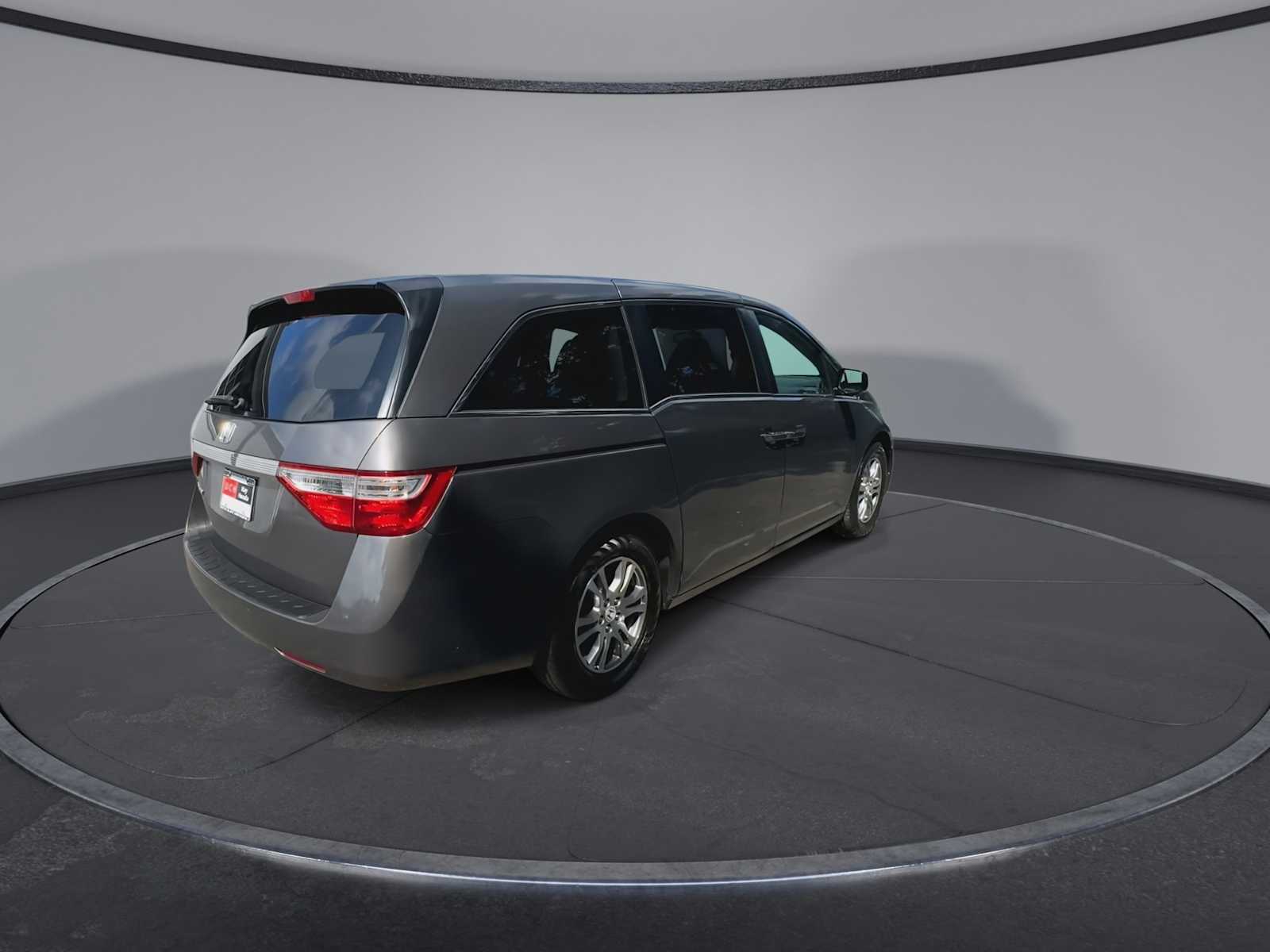 Thumbnail: 2013 Honda Odyssey - 8