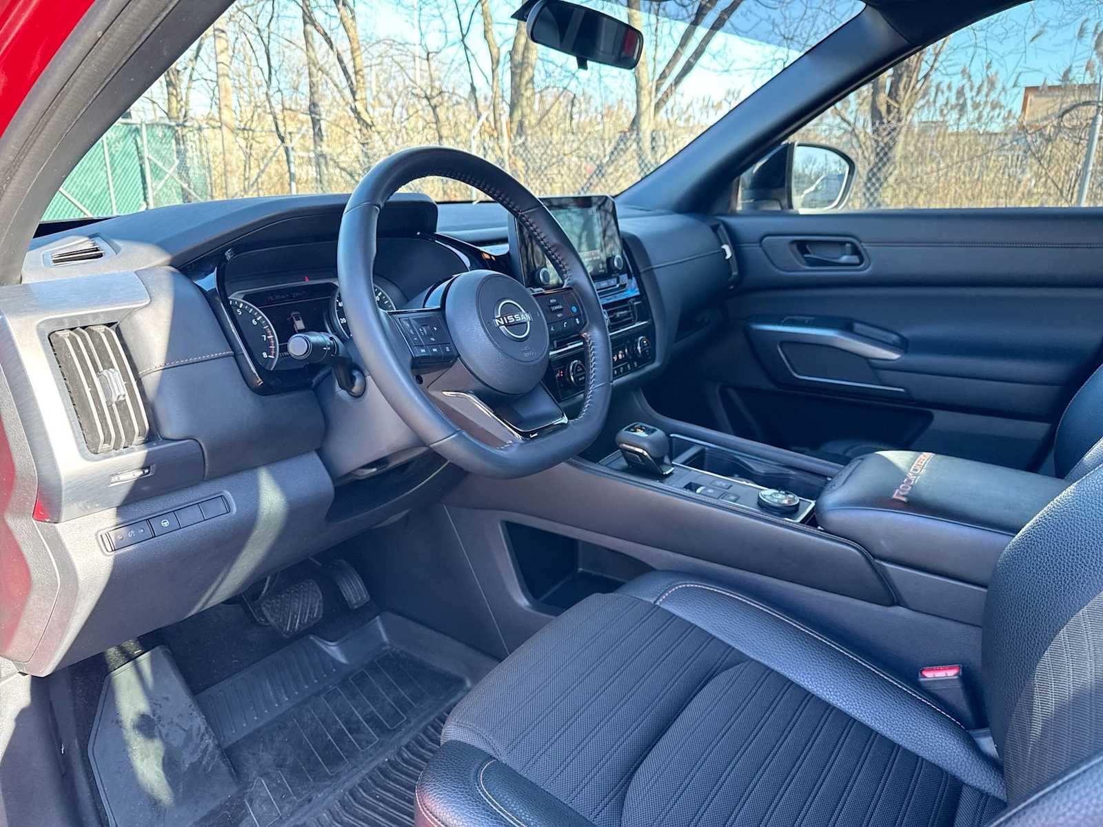 Thumbnail: 2023 Nissan Pathfinder - 10