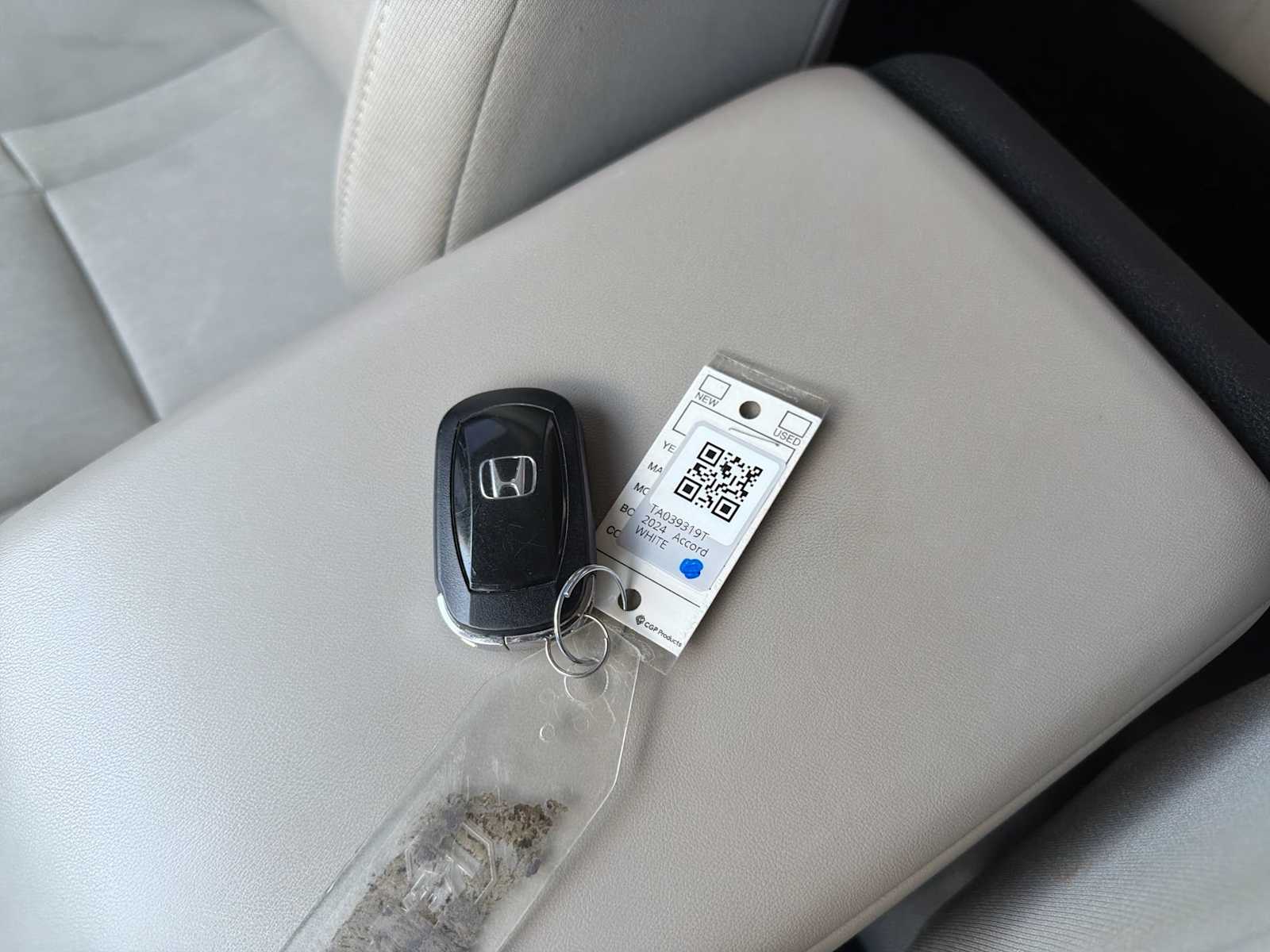 Thumbnail: 2024 Honda Accord - 32