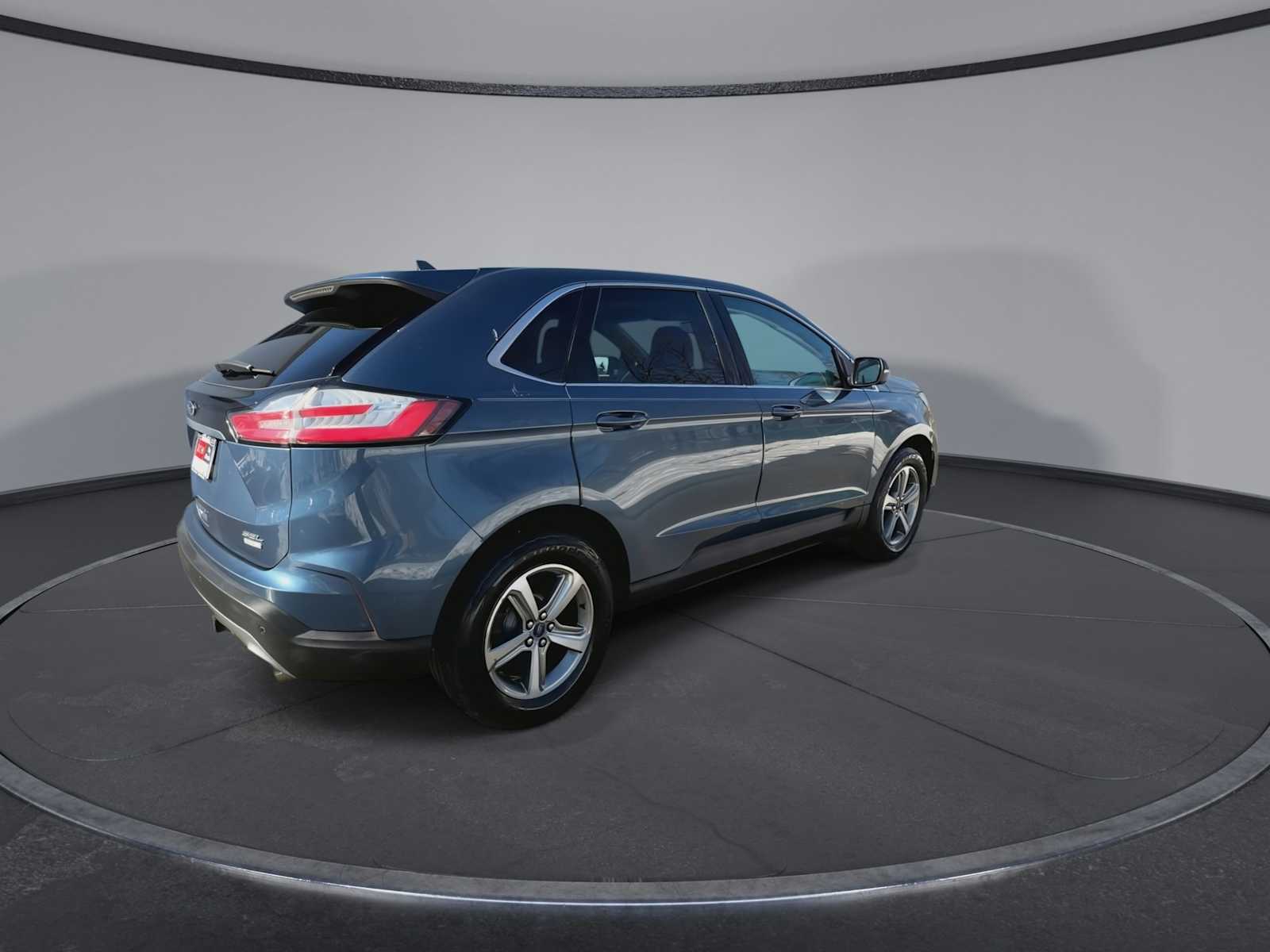 Thumbnail: 2019 Ford Edge - 8