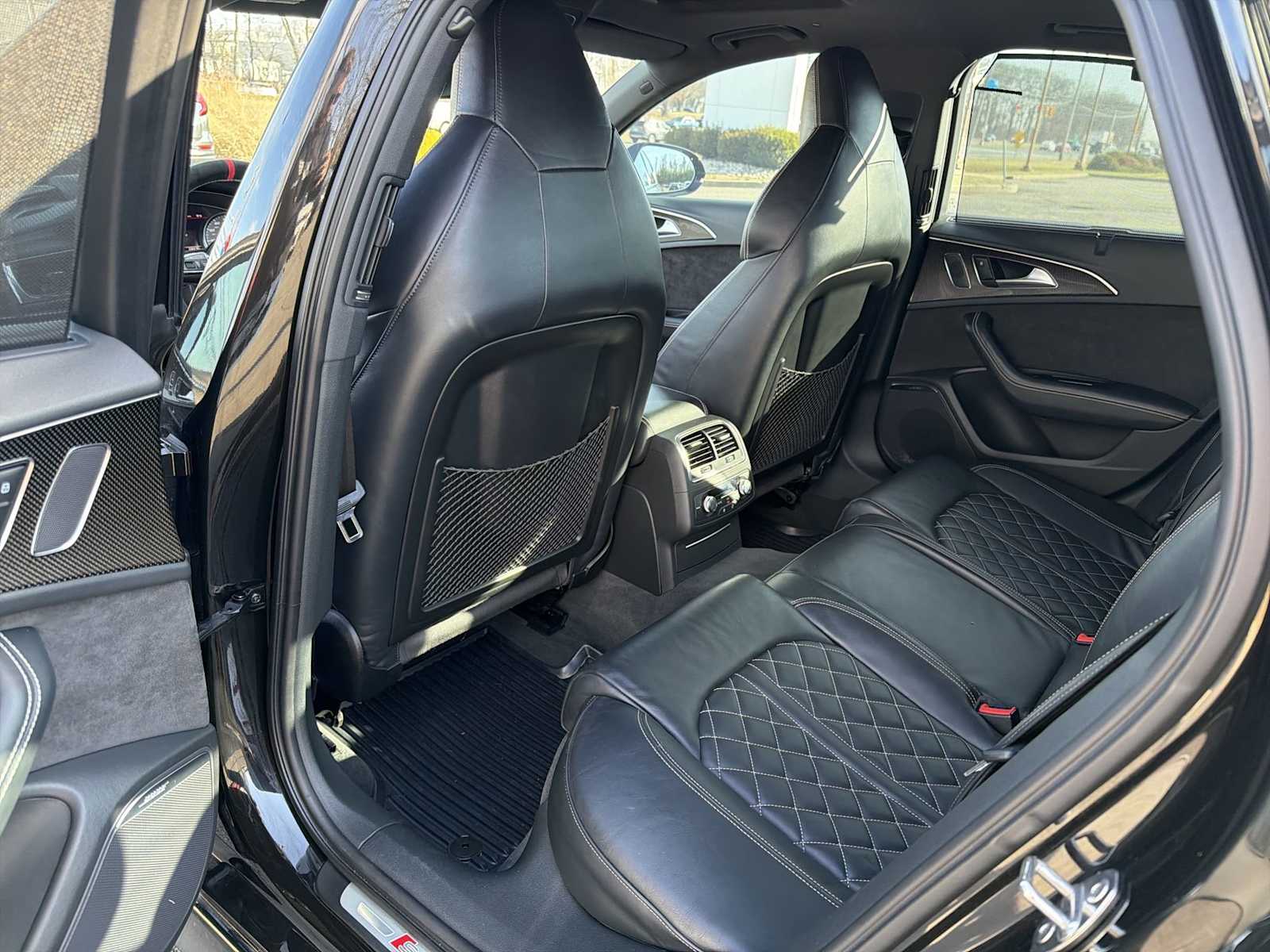 Thumbnail: 2016 Audi S6 - 12