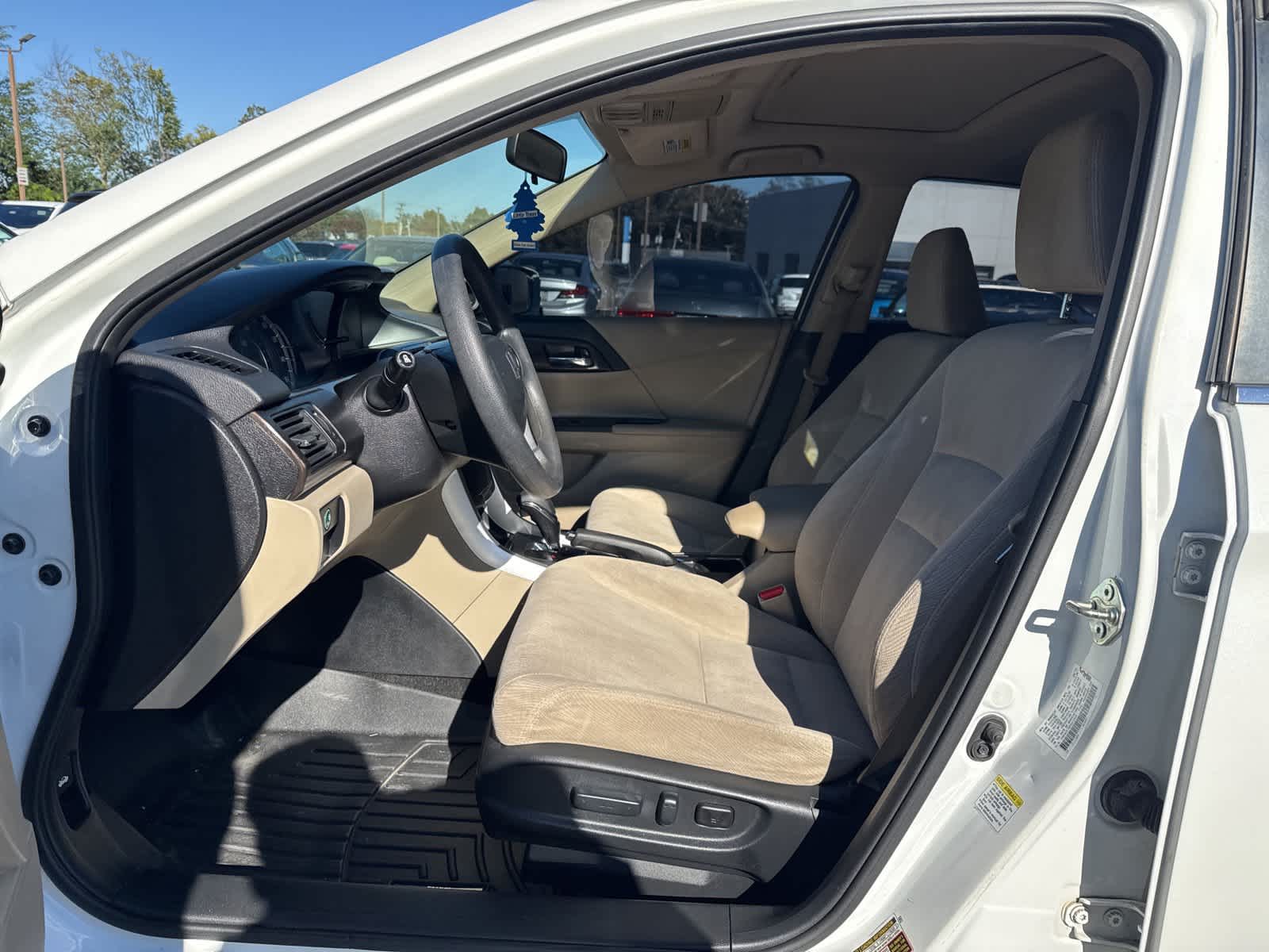 Thumbnail: 2015 Honda Accord - 11