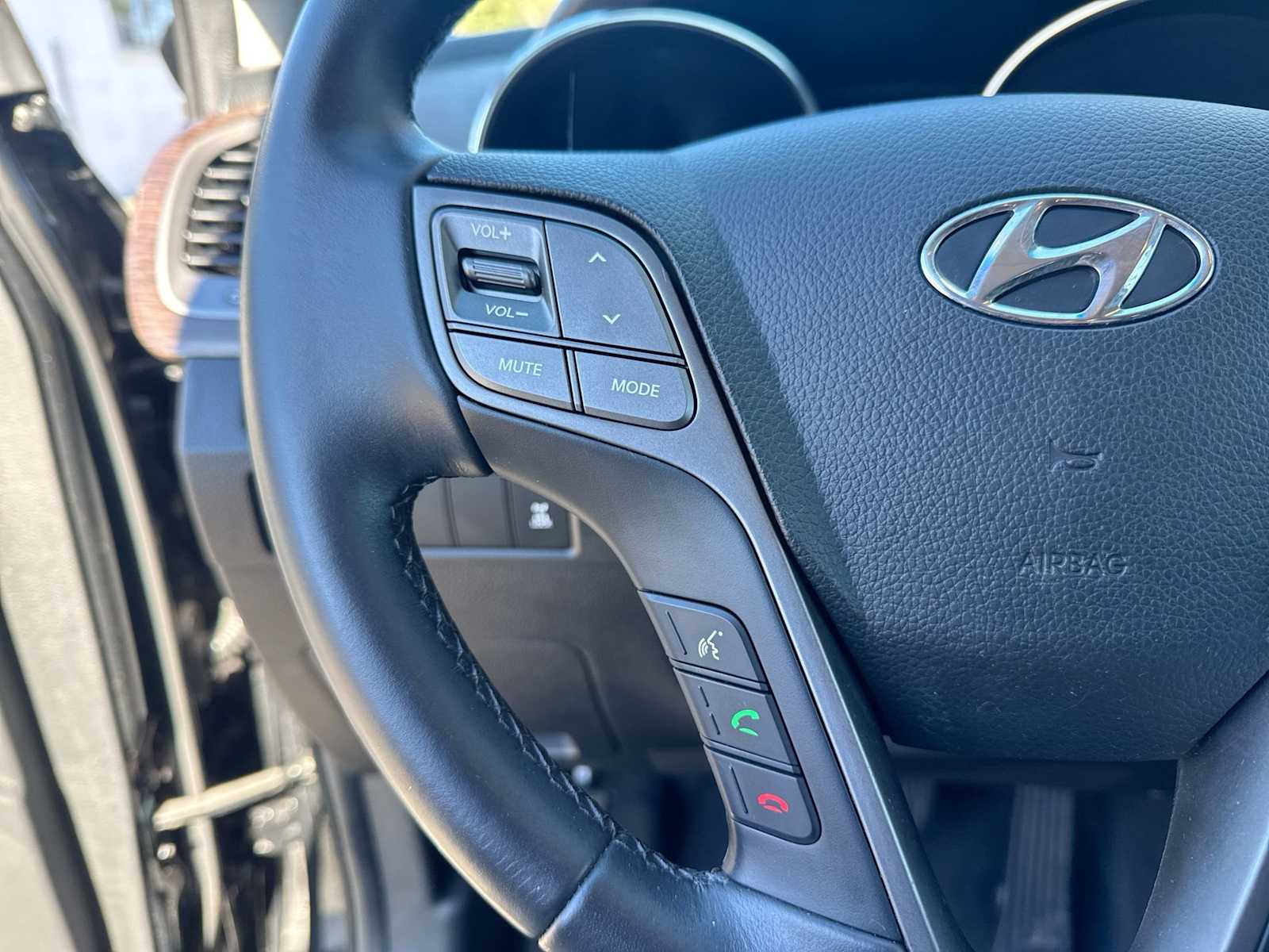 Thumbnail: 2017 Hyundai Santa Fe - 24
