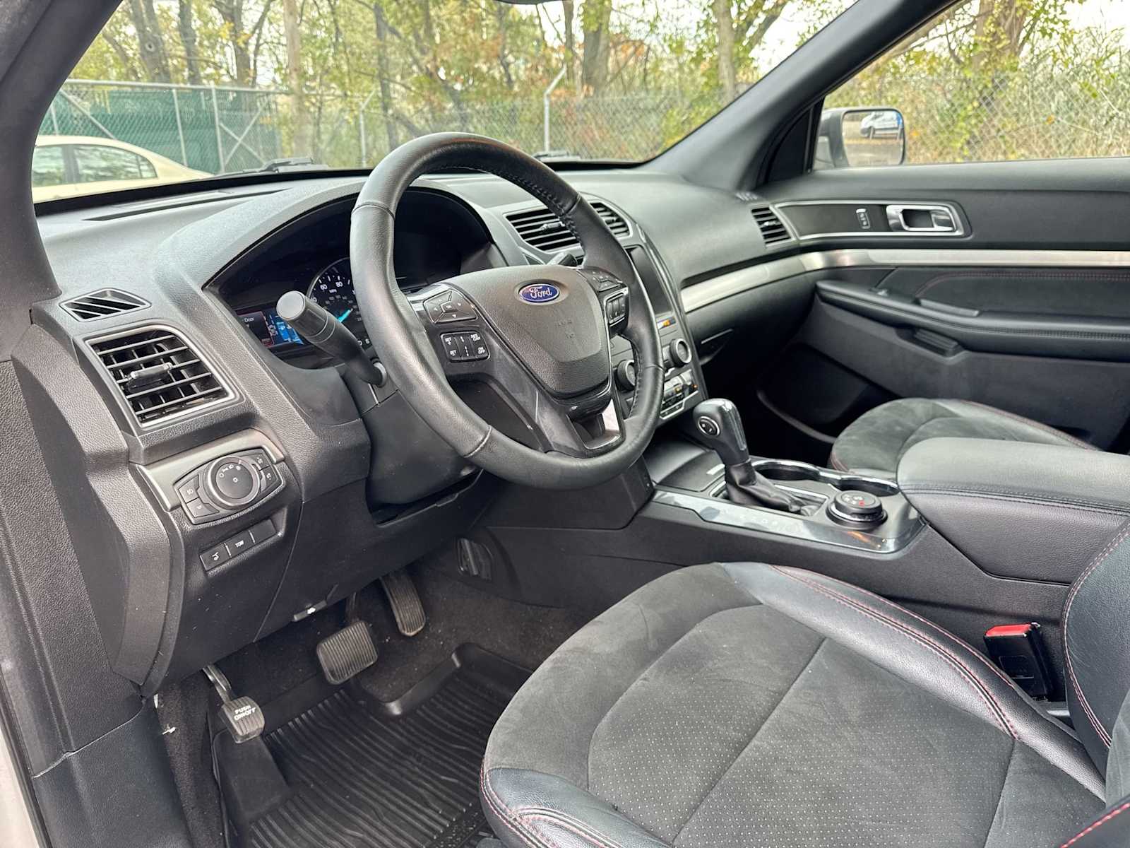 Thumbnail: 2019 Ford Explorer - 10