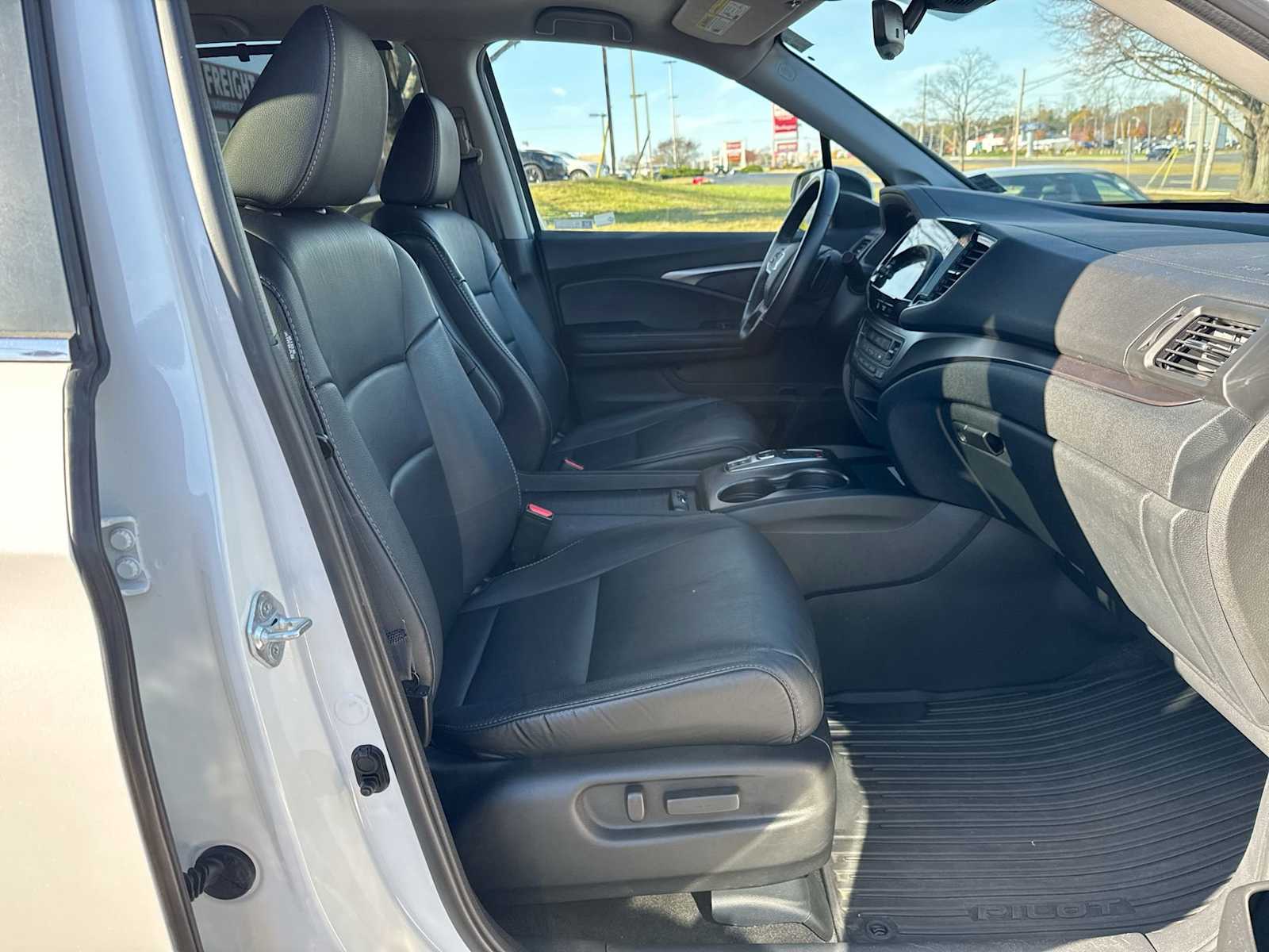 Thumbnail: 2022 Honda Pilot - 15