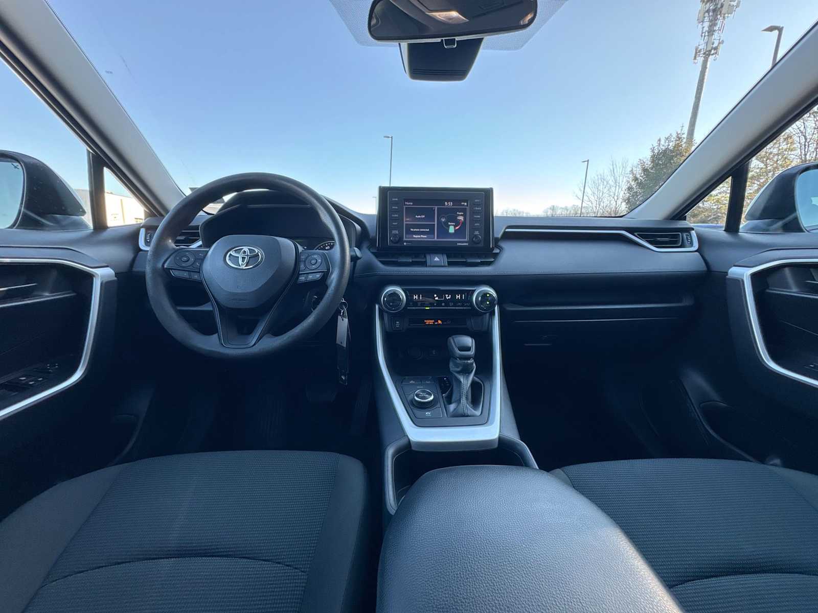 Thumbnail: 2022 Toyota RAV4 - 20