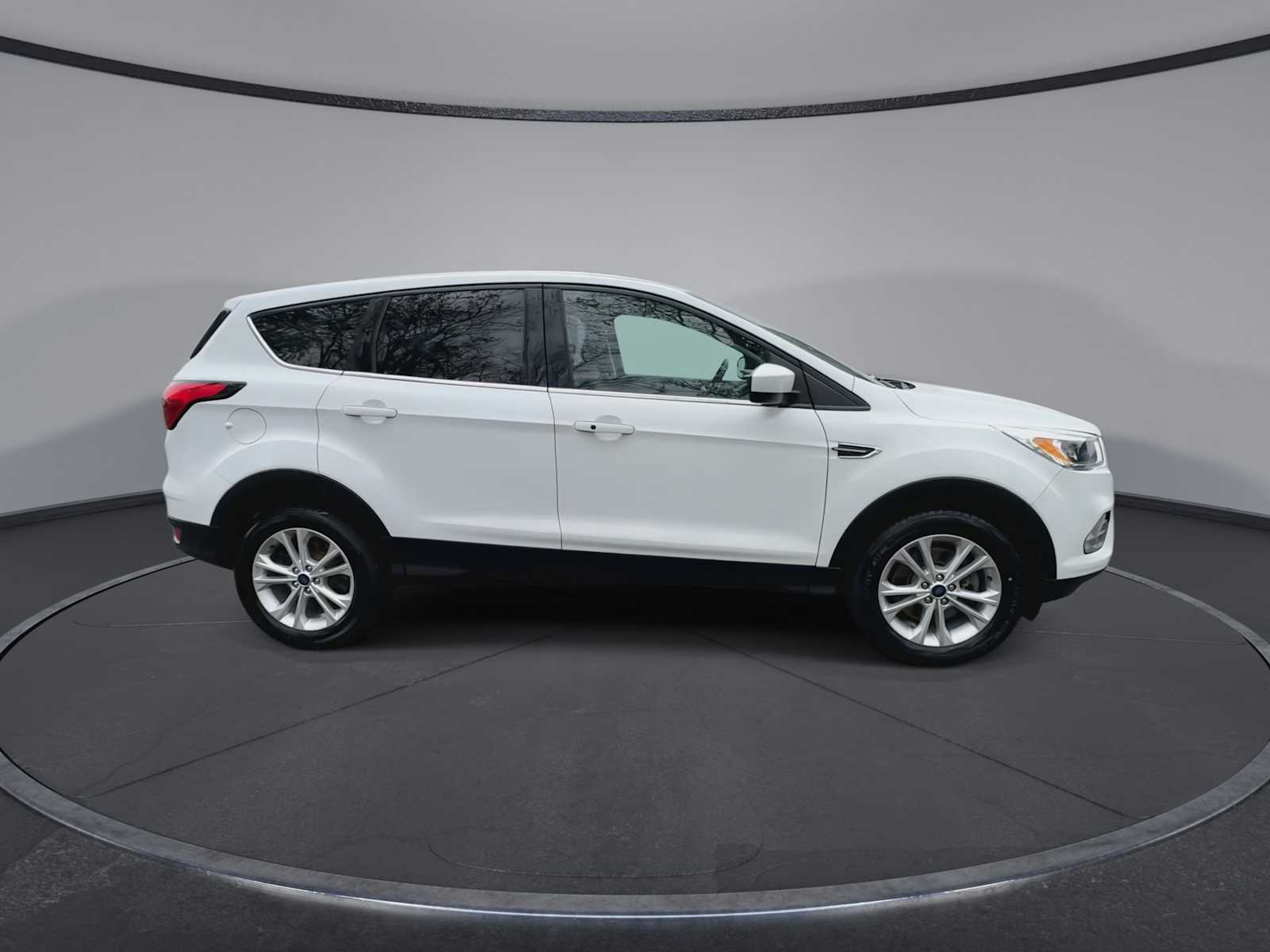 Thumbnail: 2019 Ford Escape - 9