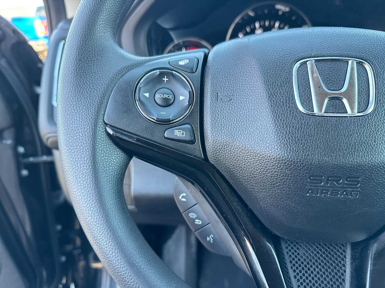 Thumbnail: 2017 Honda HR-V - 25