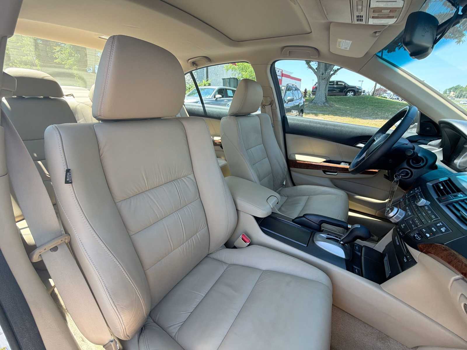 Thumbnail: 2012 Honda Accord - 17