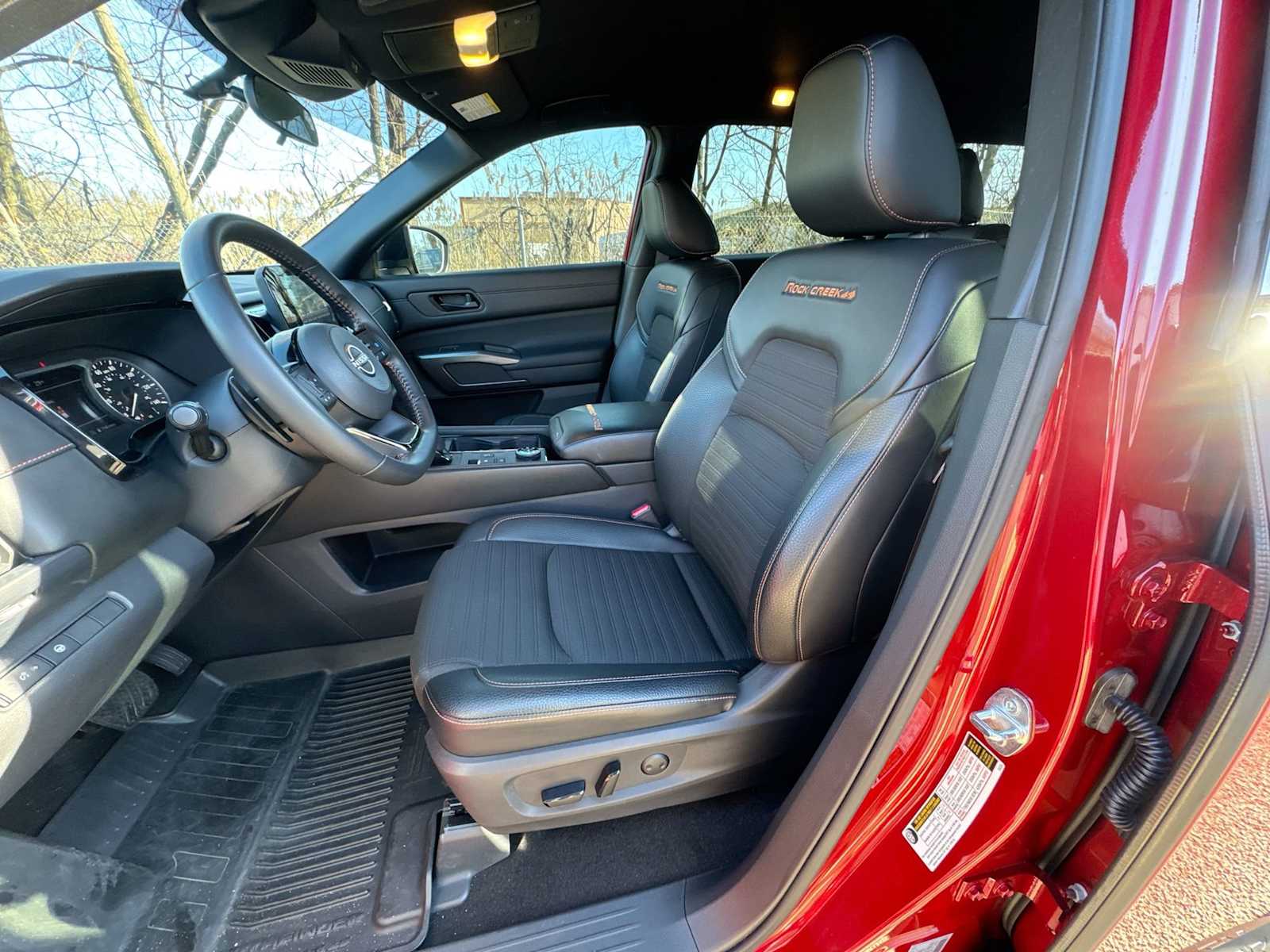 Thumbnail: 2023 Nissan Pathfinder - 21