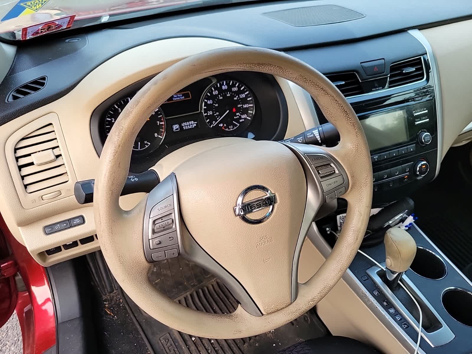 Thumbnail: 2015 Nissan Altima - 17
