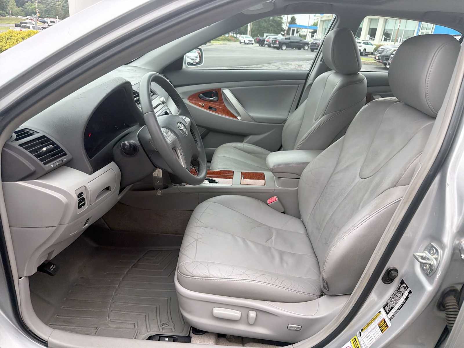 Thumbnail: 2010 Toyota Camry - 11