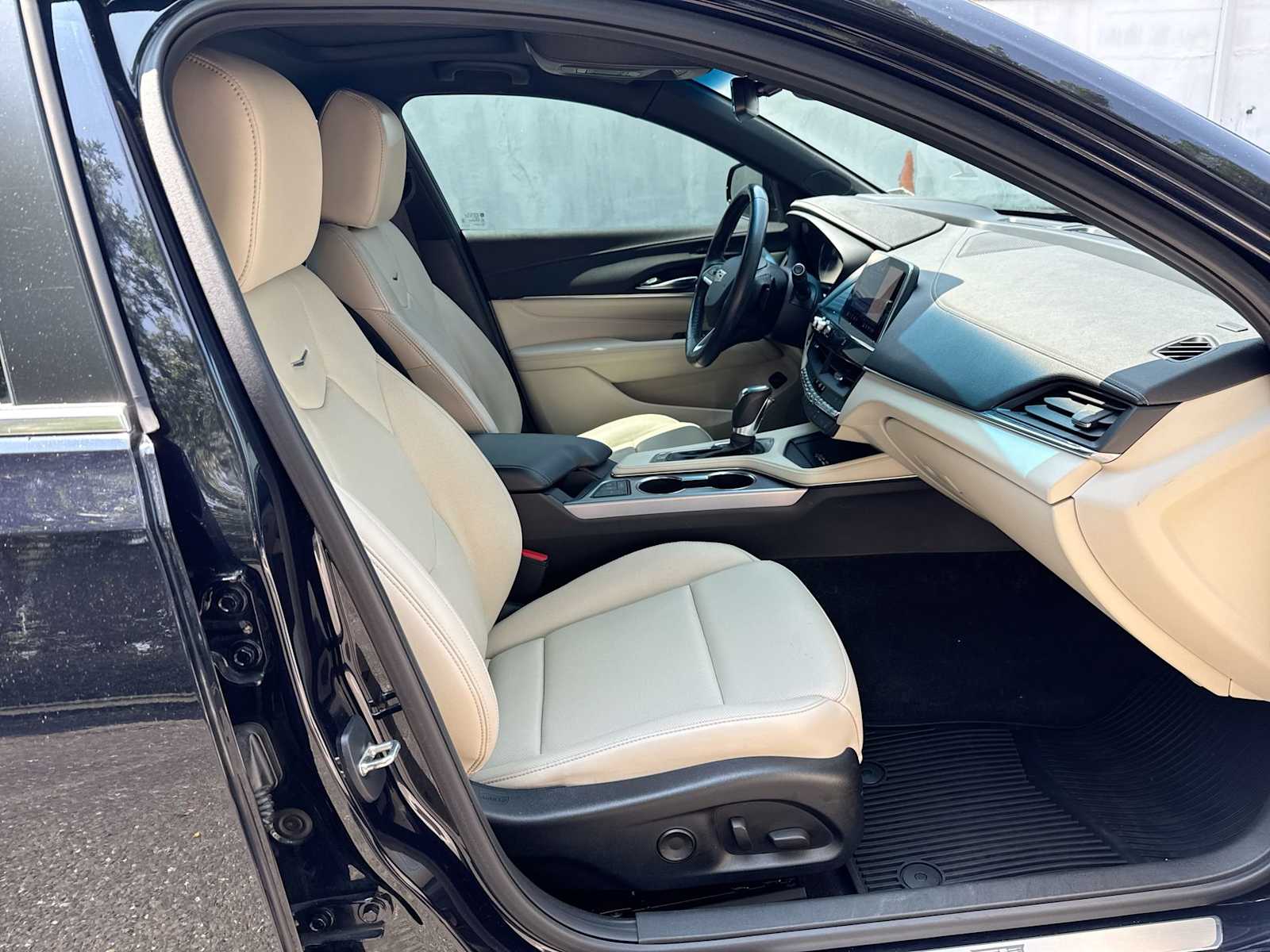 Thumbnail: 2020 Cadillac CT4 - 15