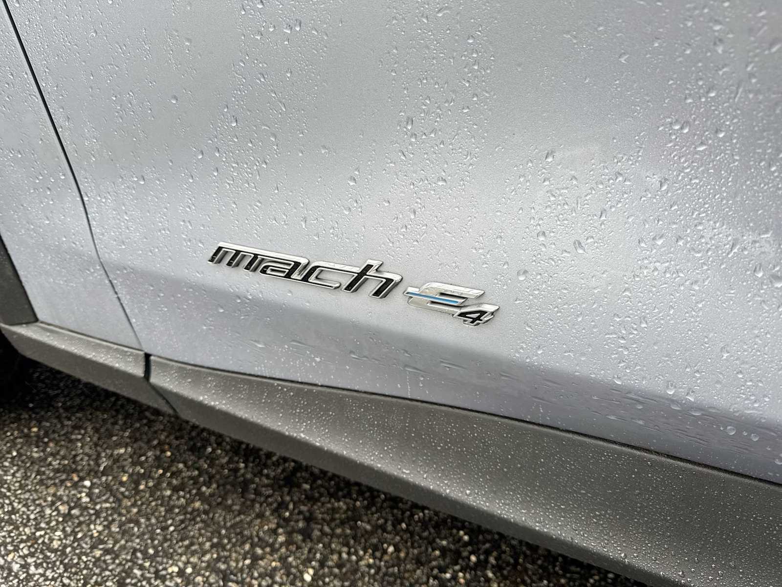 Thumbnail: 2022 Ford Mustang Mach-E - 18