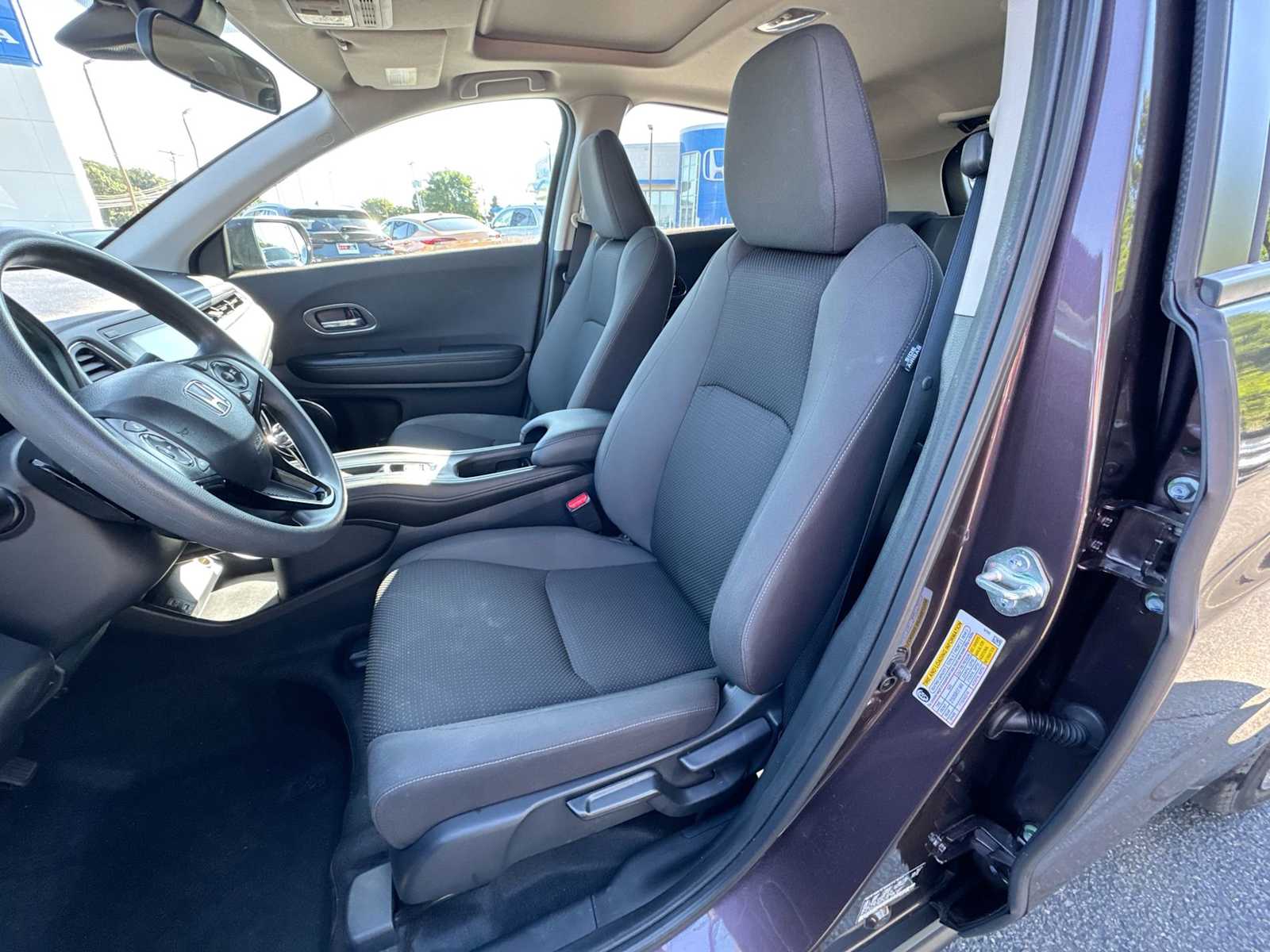 Thumbnail: 2022 Honda HR-V - 21