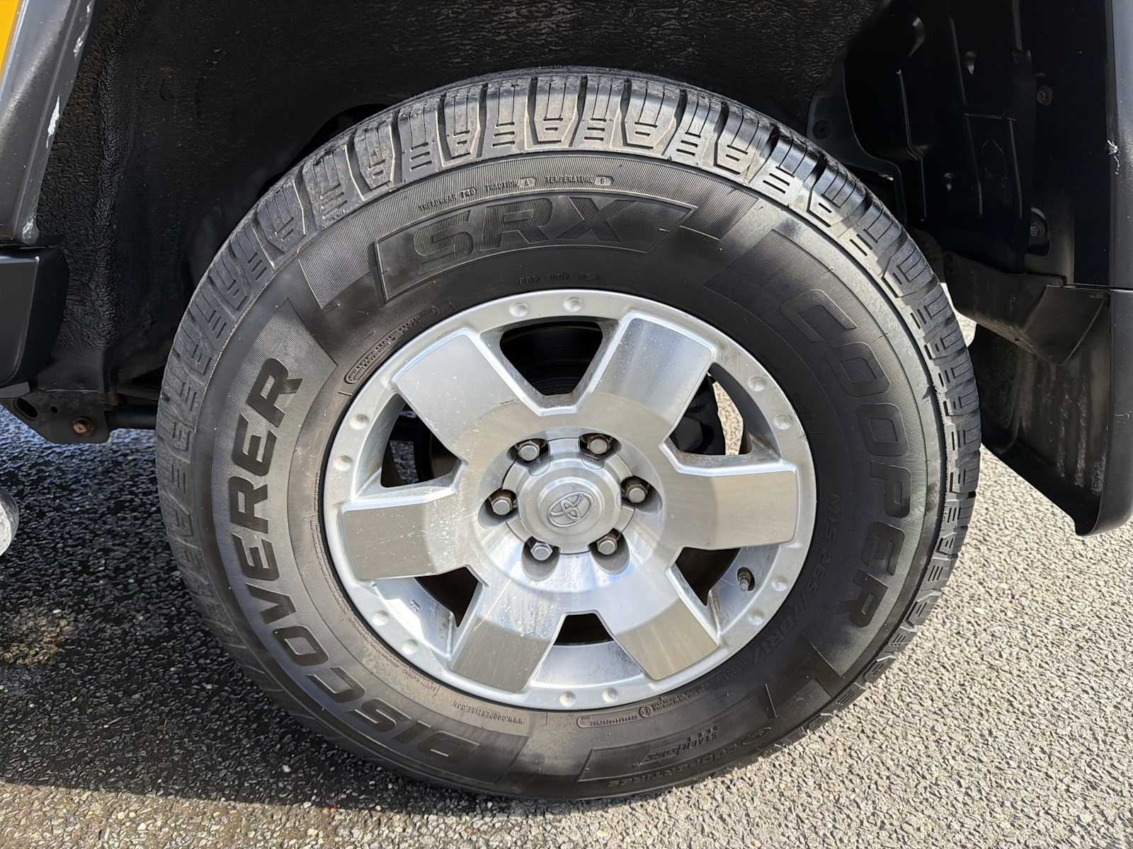 Thumbnail: 2010 Toyota FJ Cruiser - 17