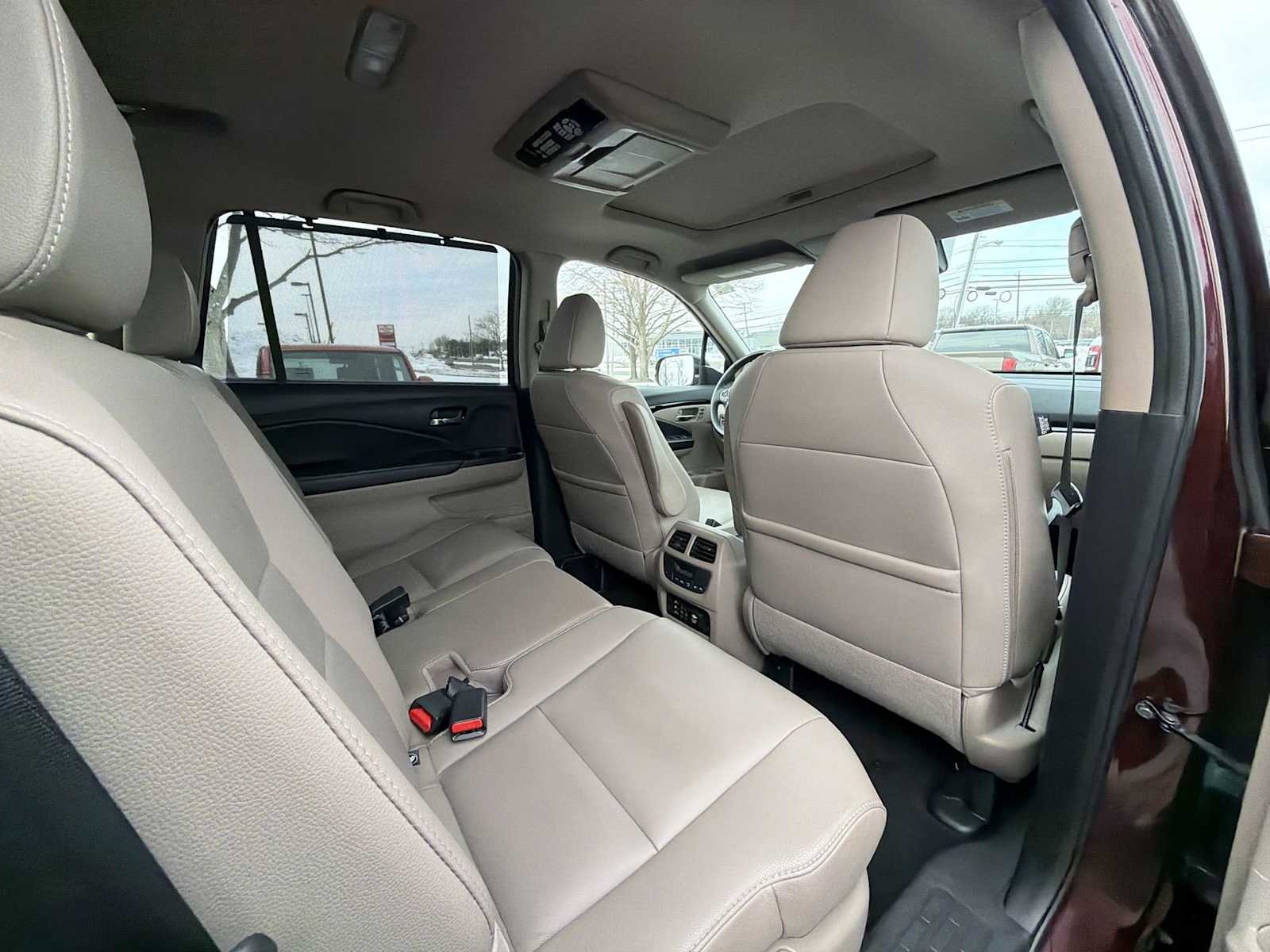 Thumbnail: 2016 Honda Pilot - 14