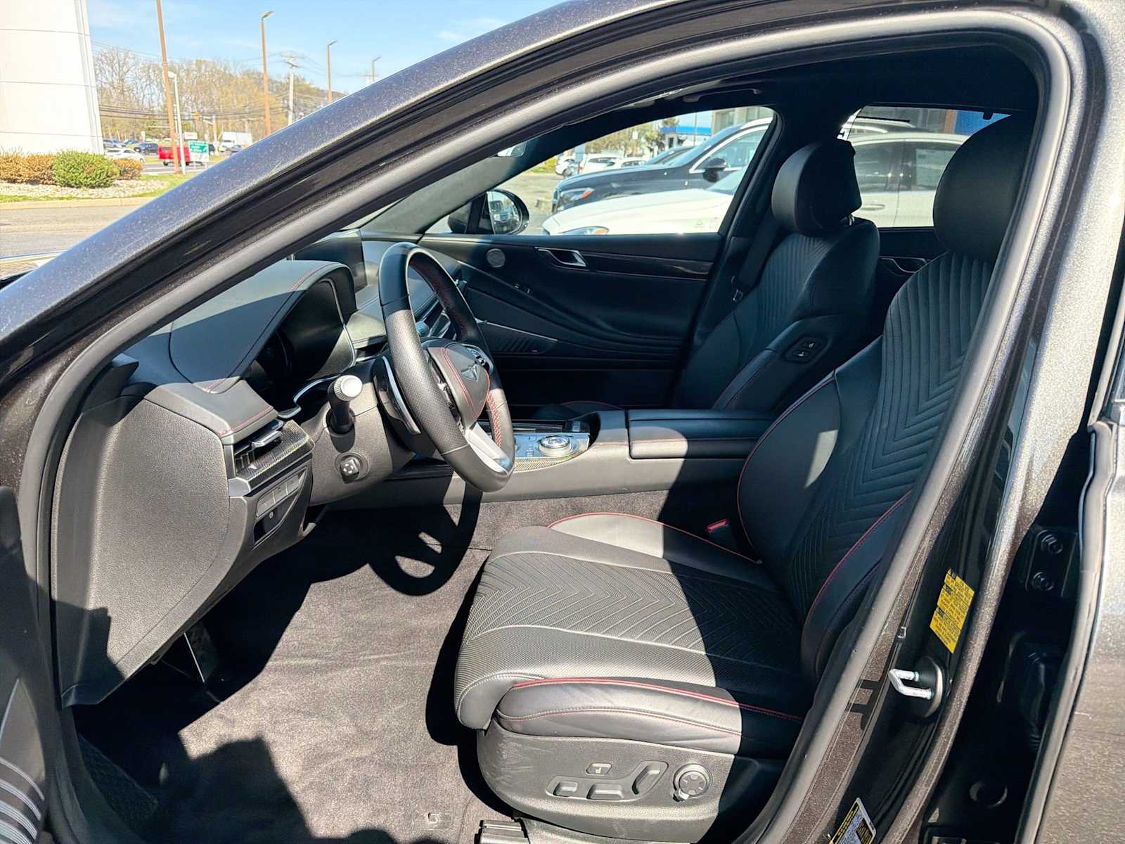 Thumbnail: 2023 Genesis G80 - 11